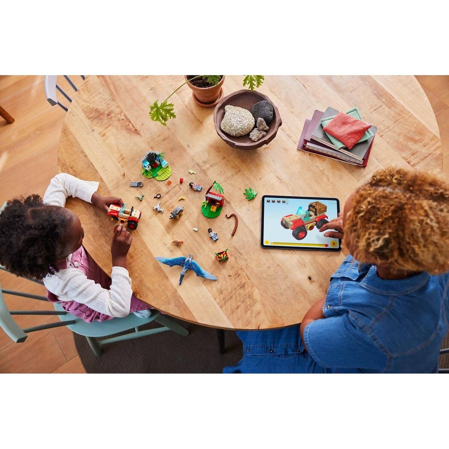 LEGO 76963 Baby Dinosaur Rescue Center - Jurassic World 4+