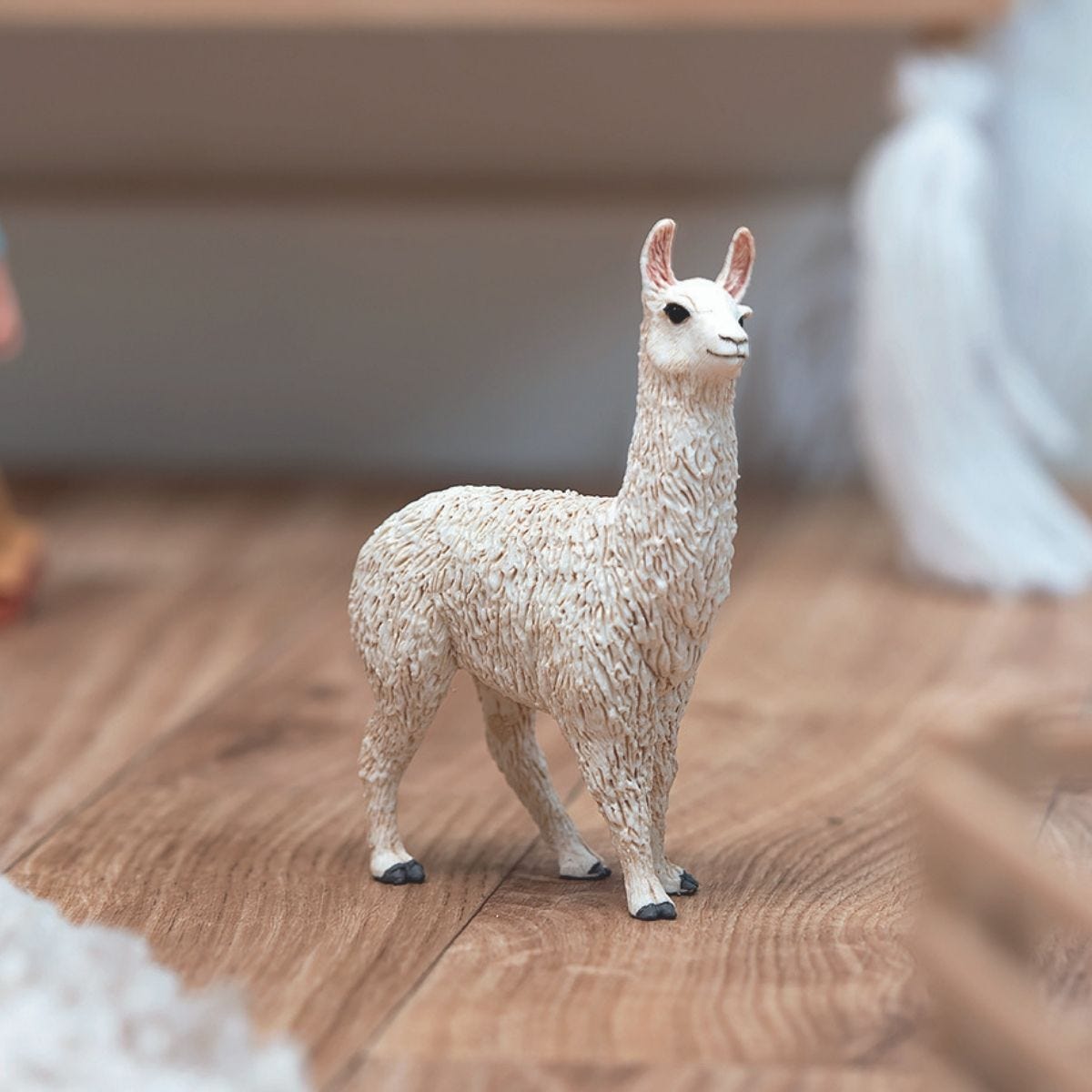 Schleich - Llama Farm World Animal Figurine