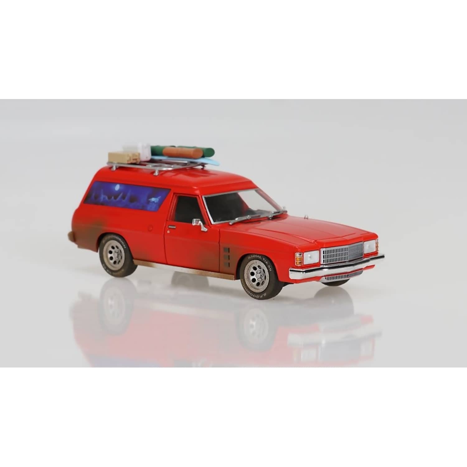 DDA Collectibles - 1:24 Scale - Max's 1975 HJ Holden Sandman Panelvan Dirty Version Movie Fully Detailed Opening Doors Bonnet Tailgate Roof Rack - Diecast Model