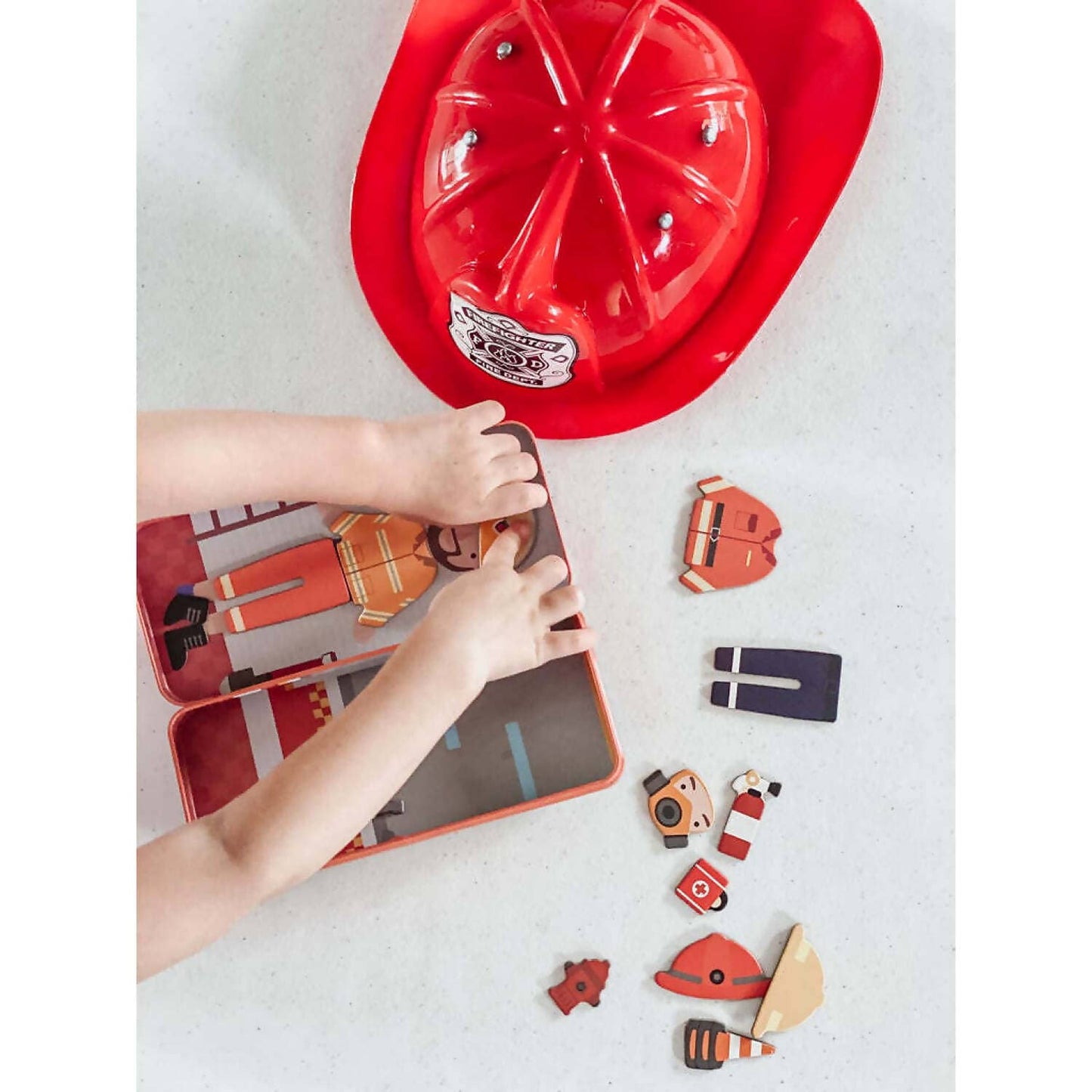 Mieredu - Magnetic Puzzle Box Firefighter