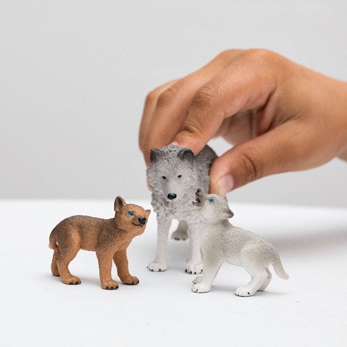 Schleich - Mother Wolf With Pups Wildlife Animal Figurine Animal Playset