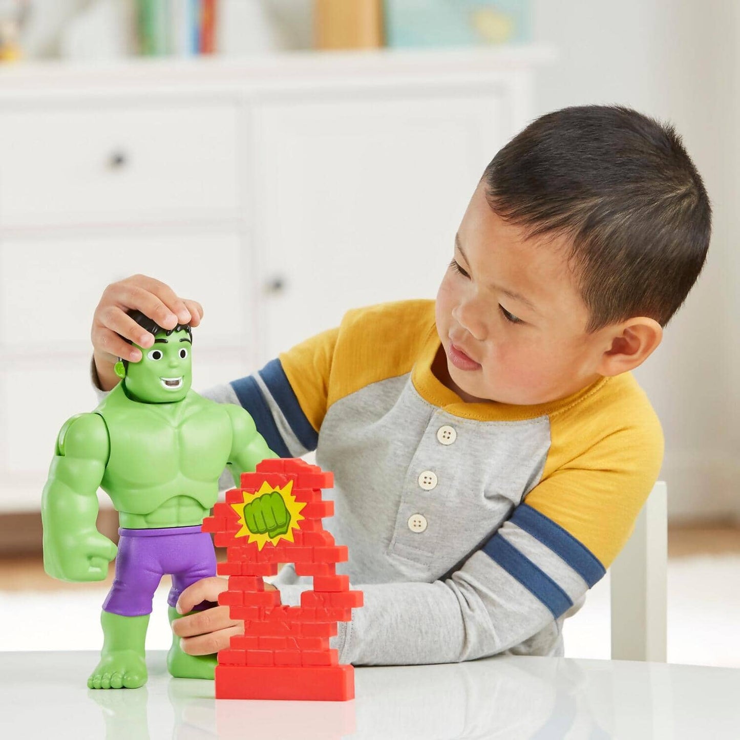 Marvel - Spidey And His Amazing Friends Power Smash Hulk Preschool Toy Face-changing 10-inch Hulk Action Figure Ages 3+