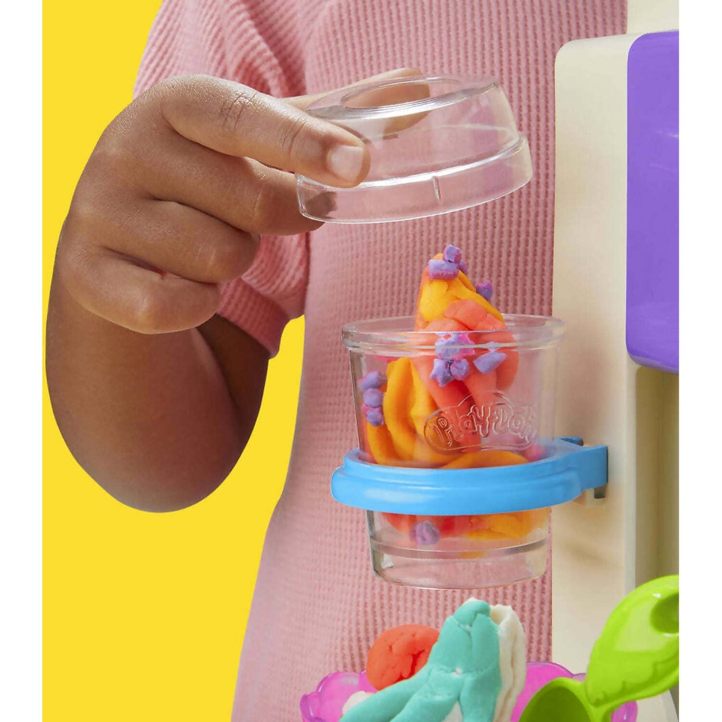 Play-Doh - Rainbow Swirl Ice Cream Playset