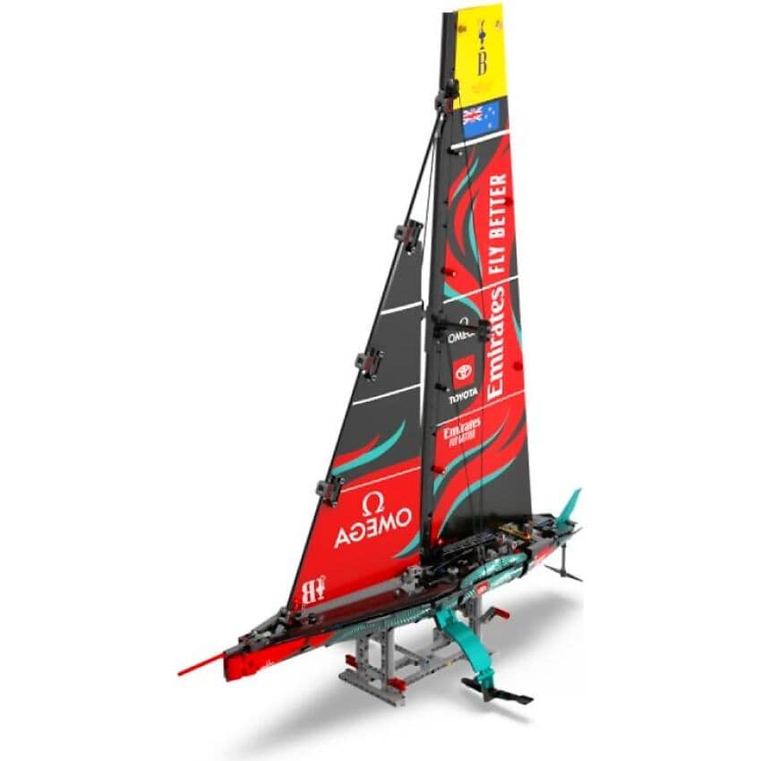 LEGO 42174 Emirates Team New Zealand AC75 Yacht - Technic