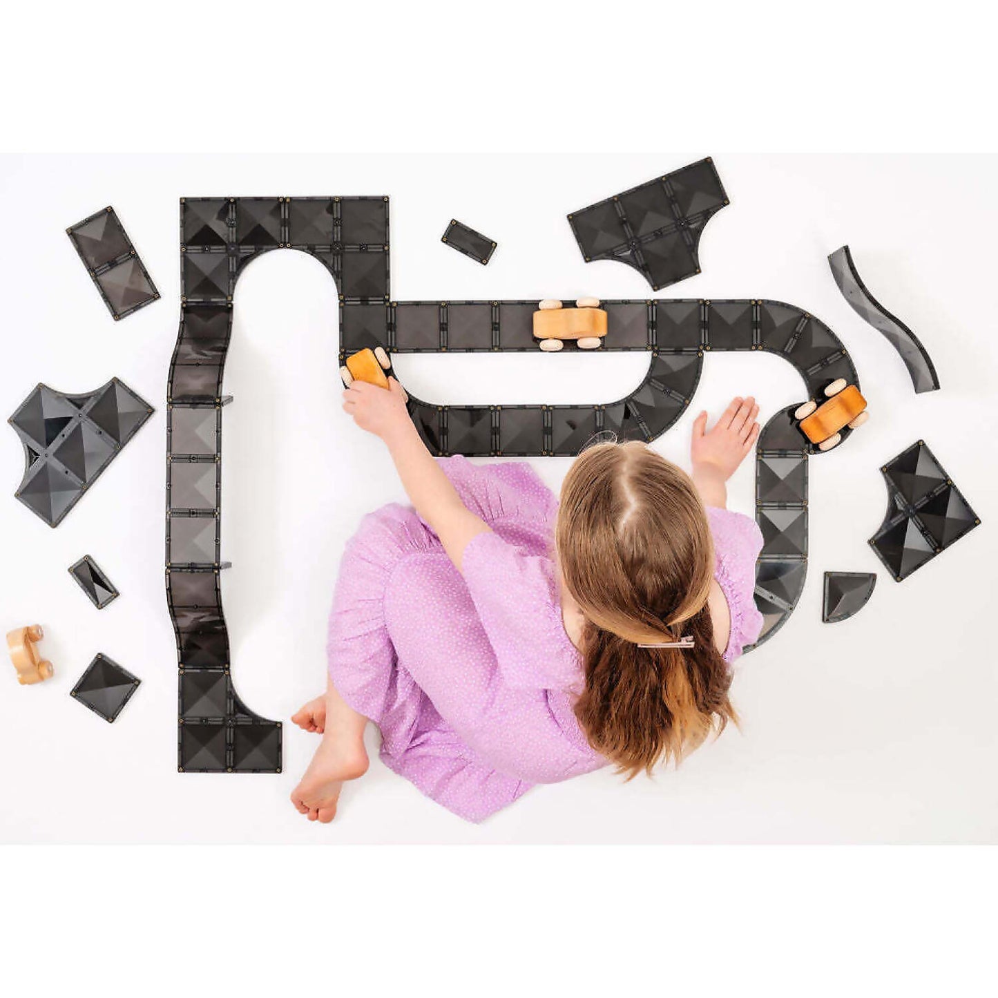 Connetix - Magnetic Tiles 48 Piece Creative Roads Pack