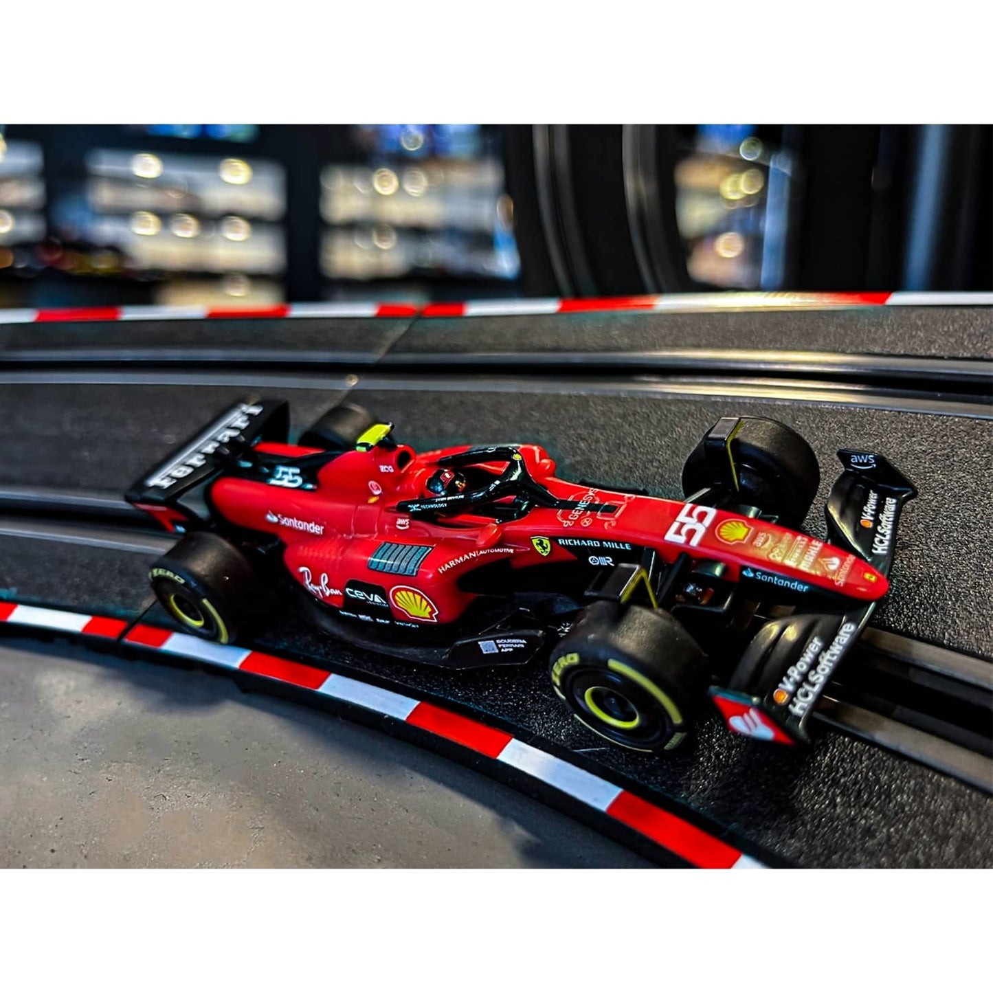 Carrera GO 1:43 - F1 Ferrari SF-23 Carlos Sainz No.55 Slot Car