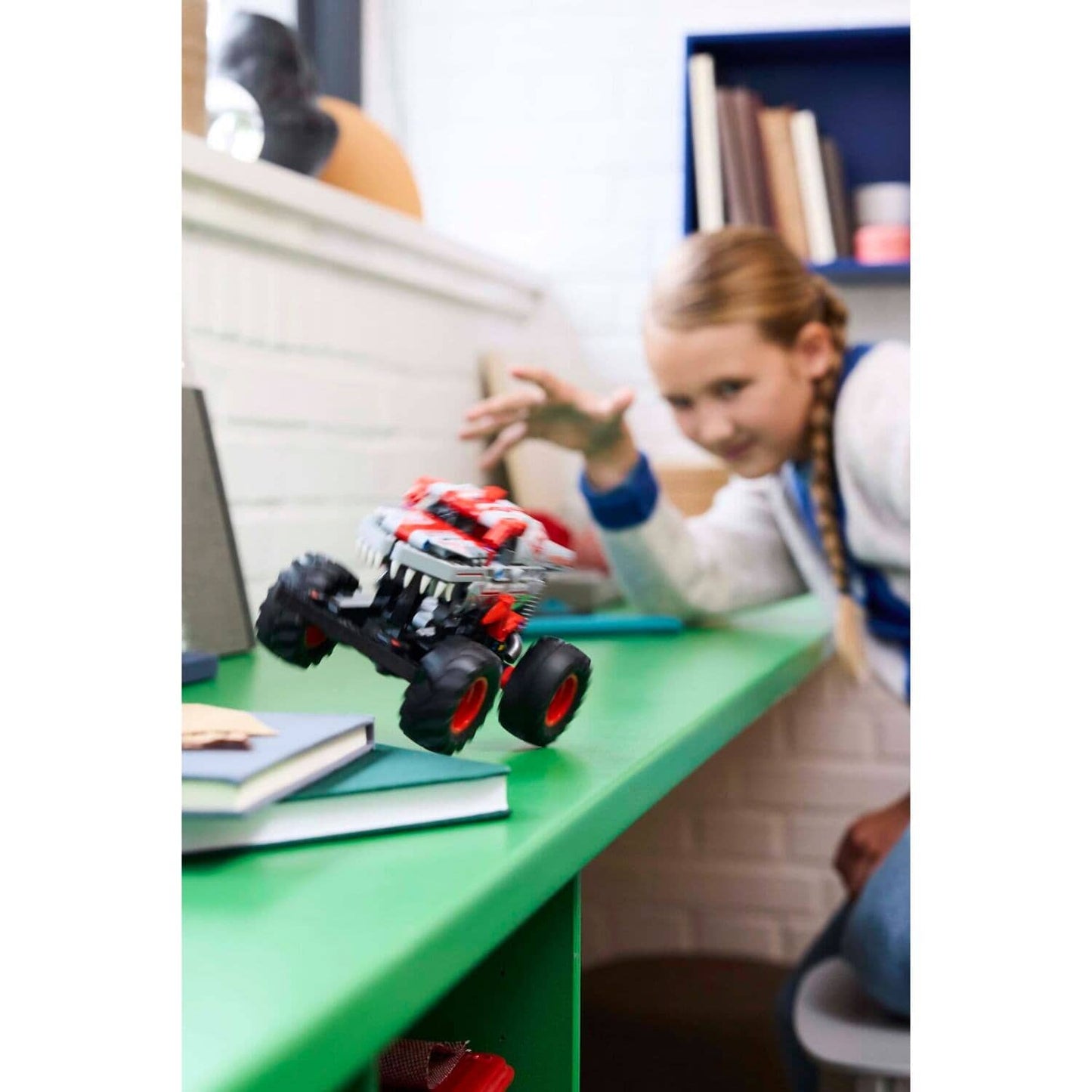 LEGO 42200 Monster Jam™ ThunderROARus™ Pull-Back - Technic