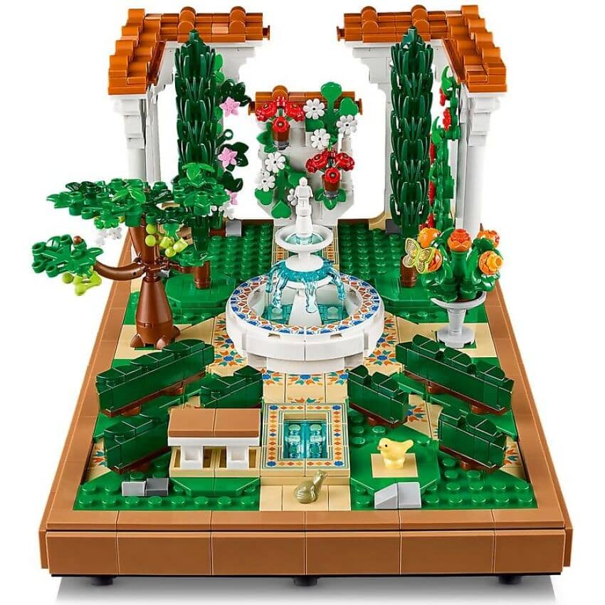LEGO 10359 Fountain Garden - Icons