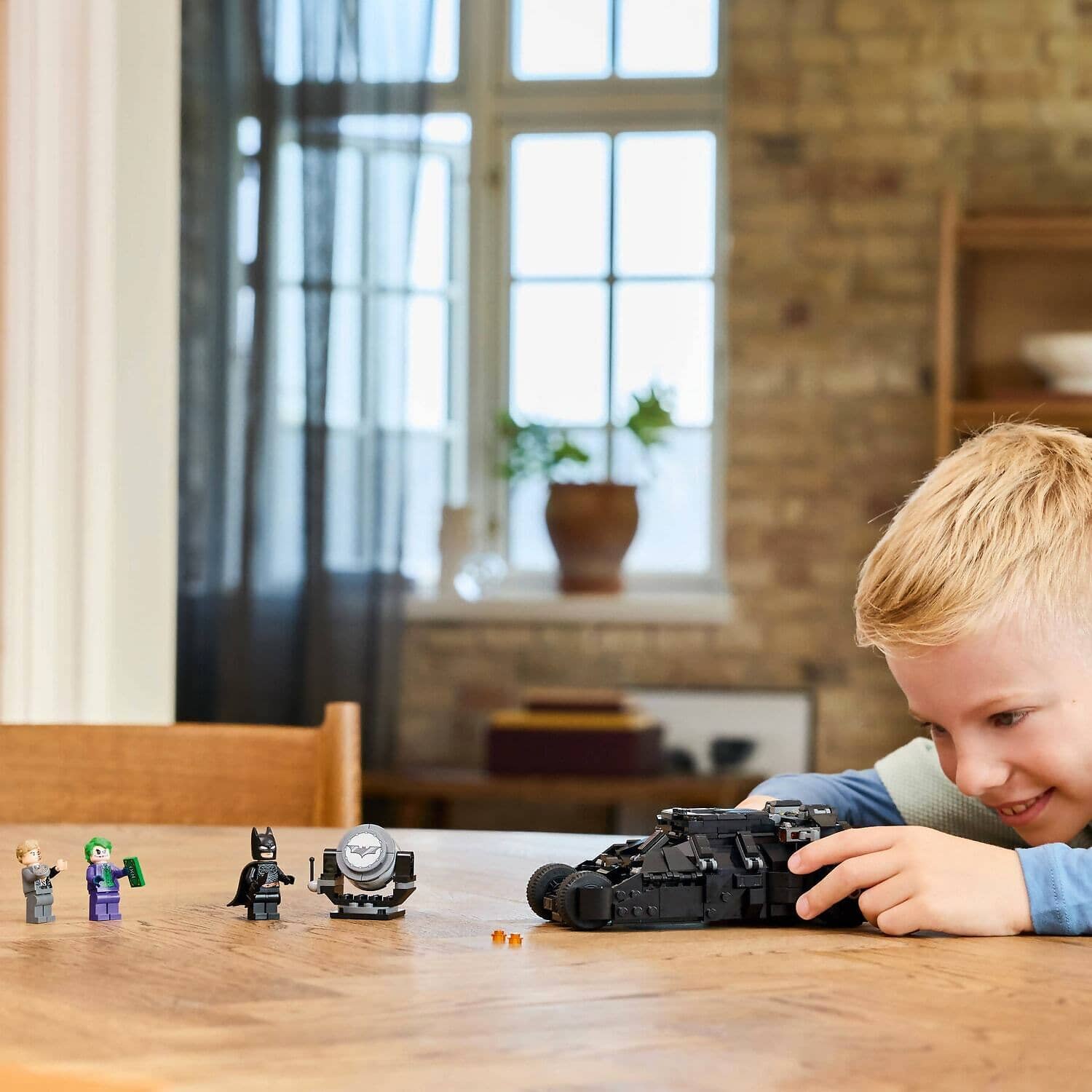 LEGO 76303 Batman Tumbler Vs. Two-face & The Joker - DC Super Heroes