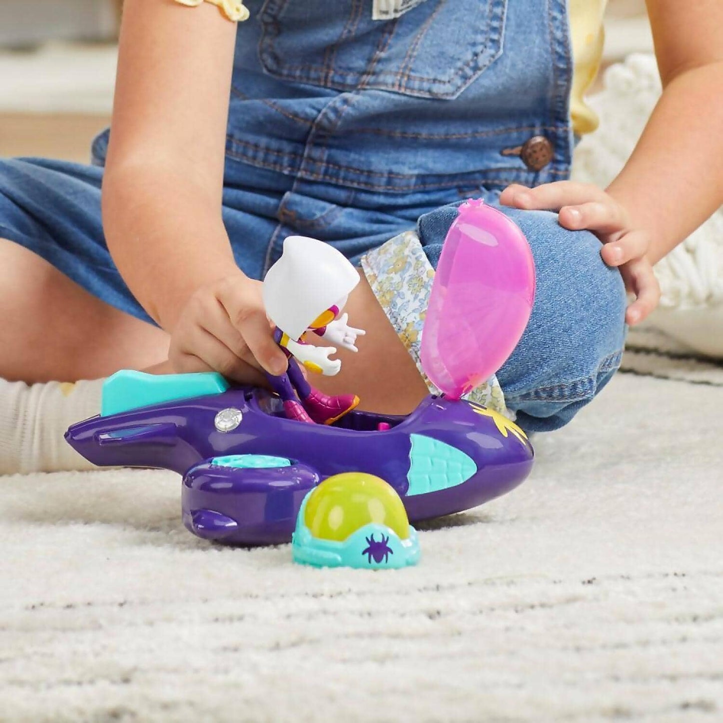 Marvel - Spidey And His Amazing Friends Web-spinners Ghost-spider With Glide Spinner Toy Car - Hasbro