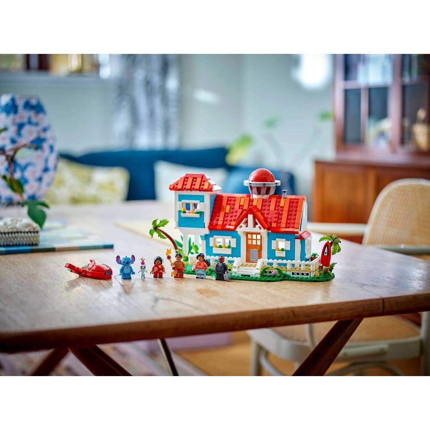 LEGO 43268 Lilo and Stitch Beach House - Disney