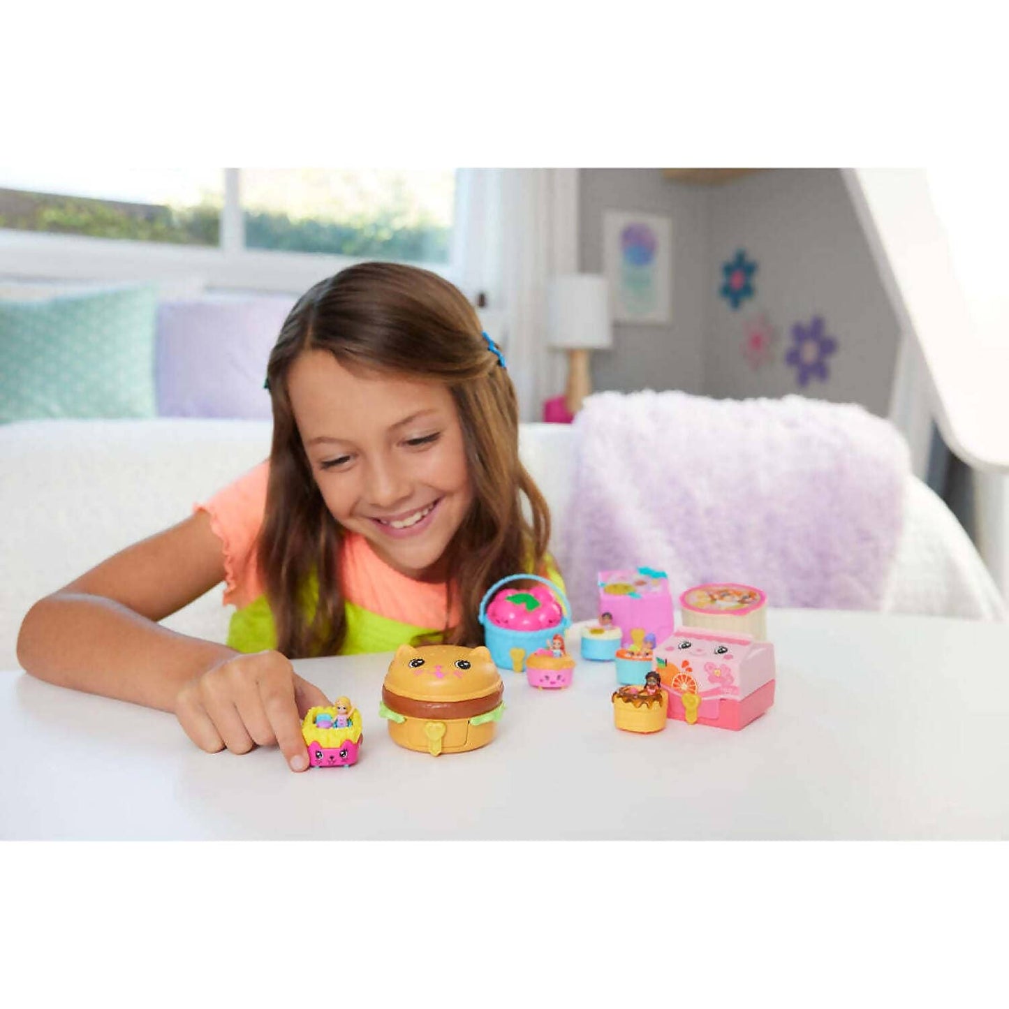 Polly Pocket - Tiny Take Out Reveal Compact Playset - Mattel