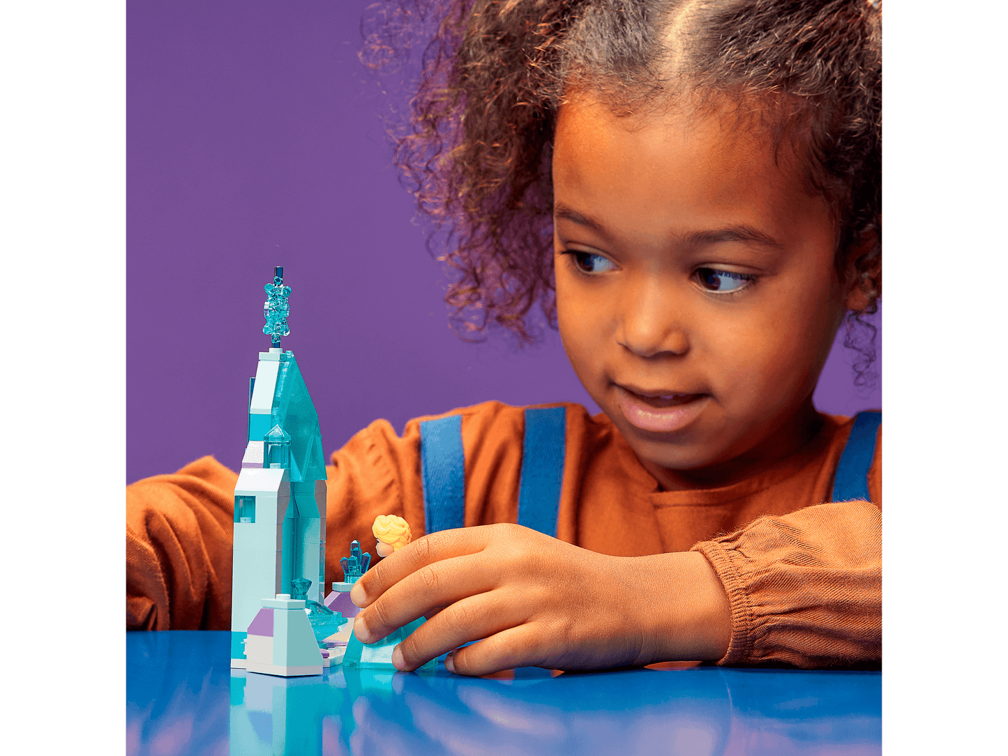 LEGO 43199 Elsa’s Castle Courtyard - Disney Princess