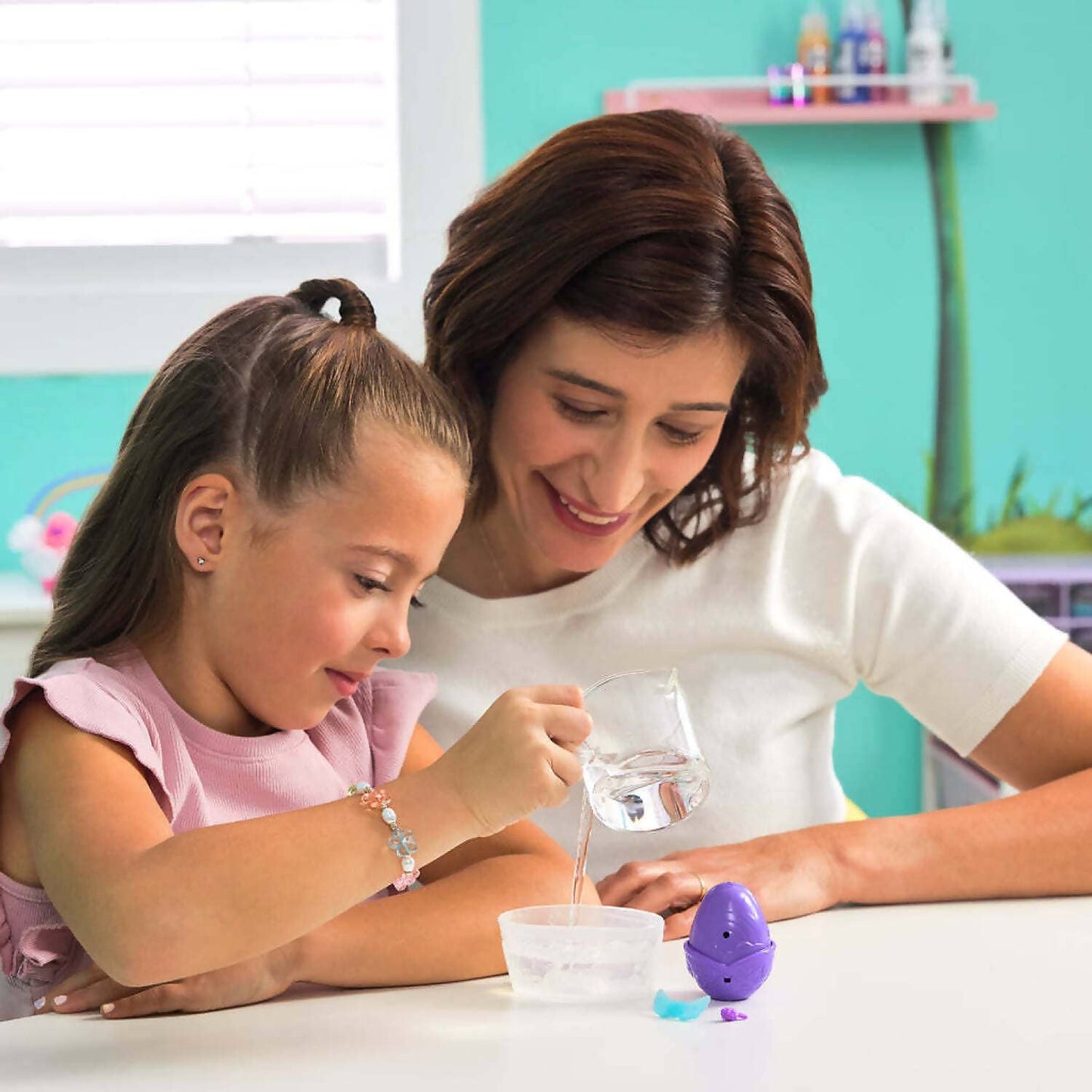 Hatchimals Alive! - Neon Rainbow 1-pack Blind Box