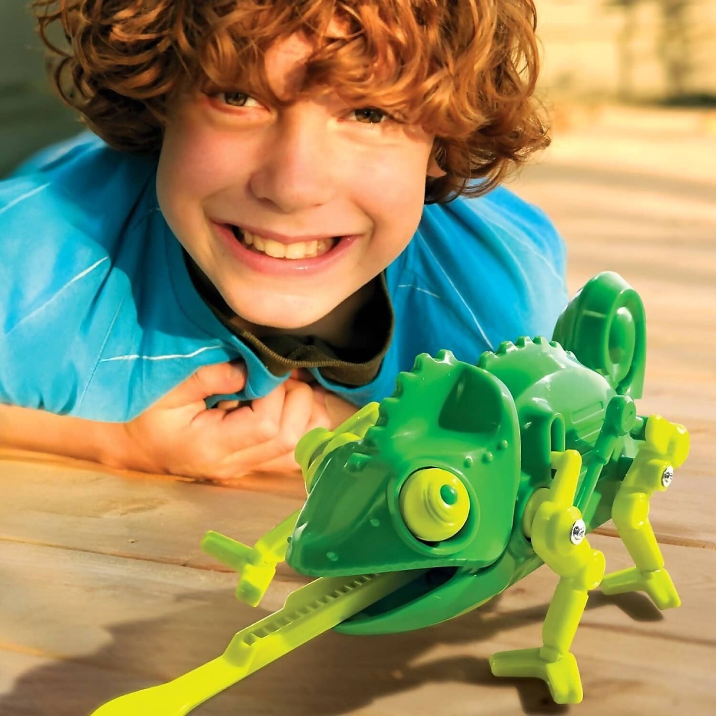 4M - Kidzrobotix 4m Chameleon Cyborg - Johnco