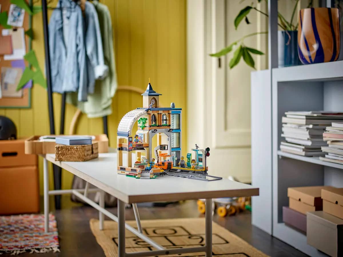 LEGO 60469 Central Train Station - City