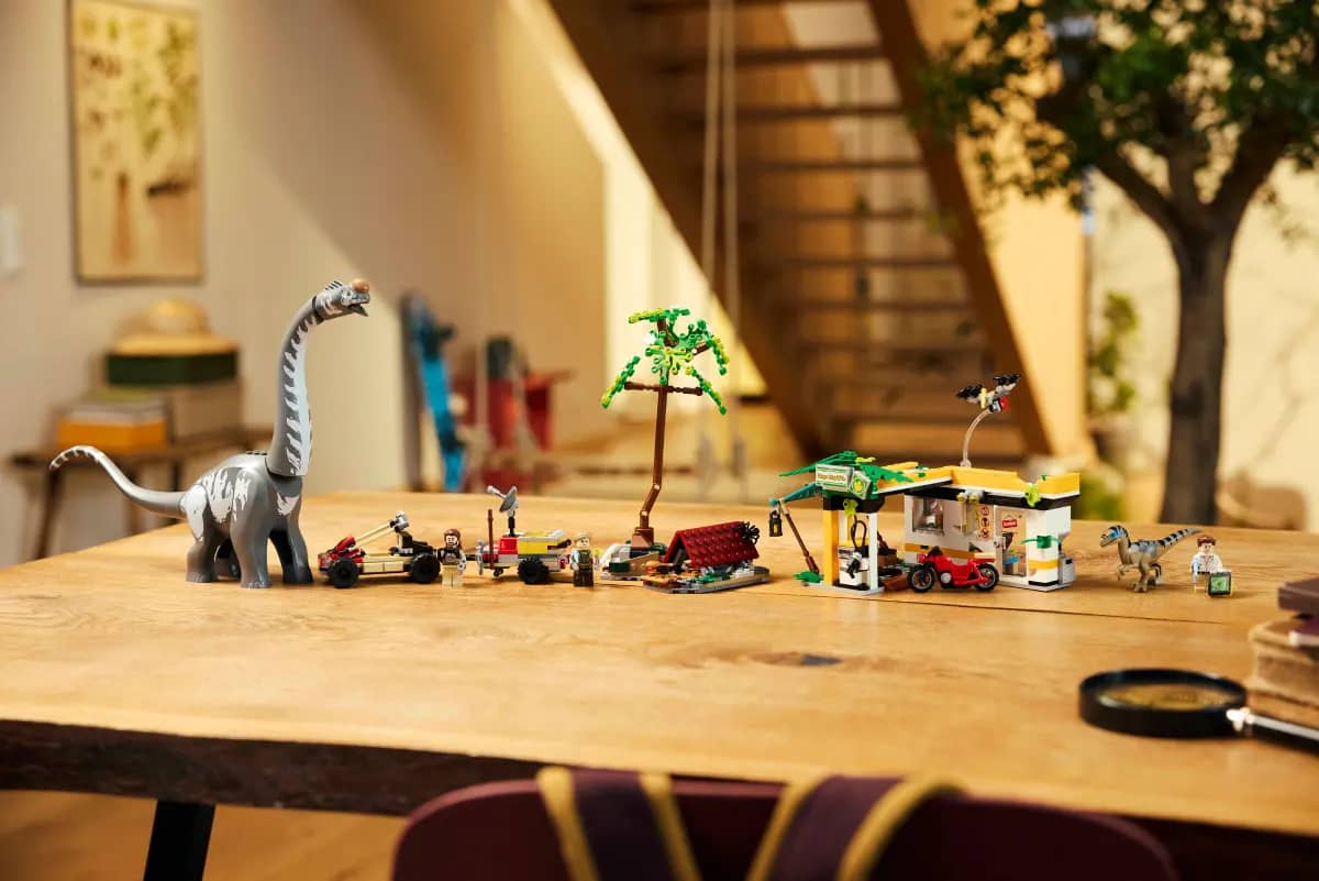 LEGO 76973 Raptor & Titanosaurus Tracking Mission - Jurassic World