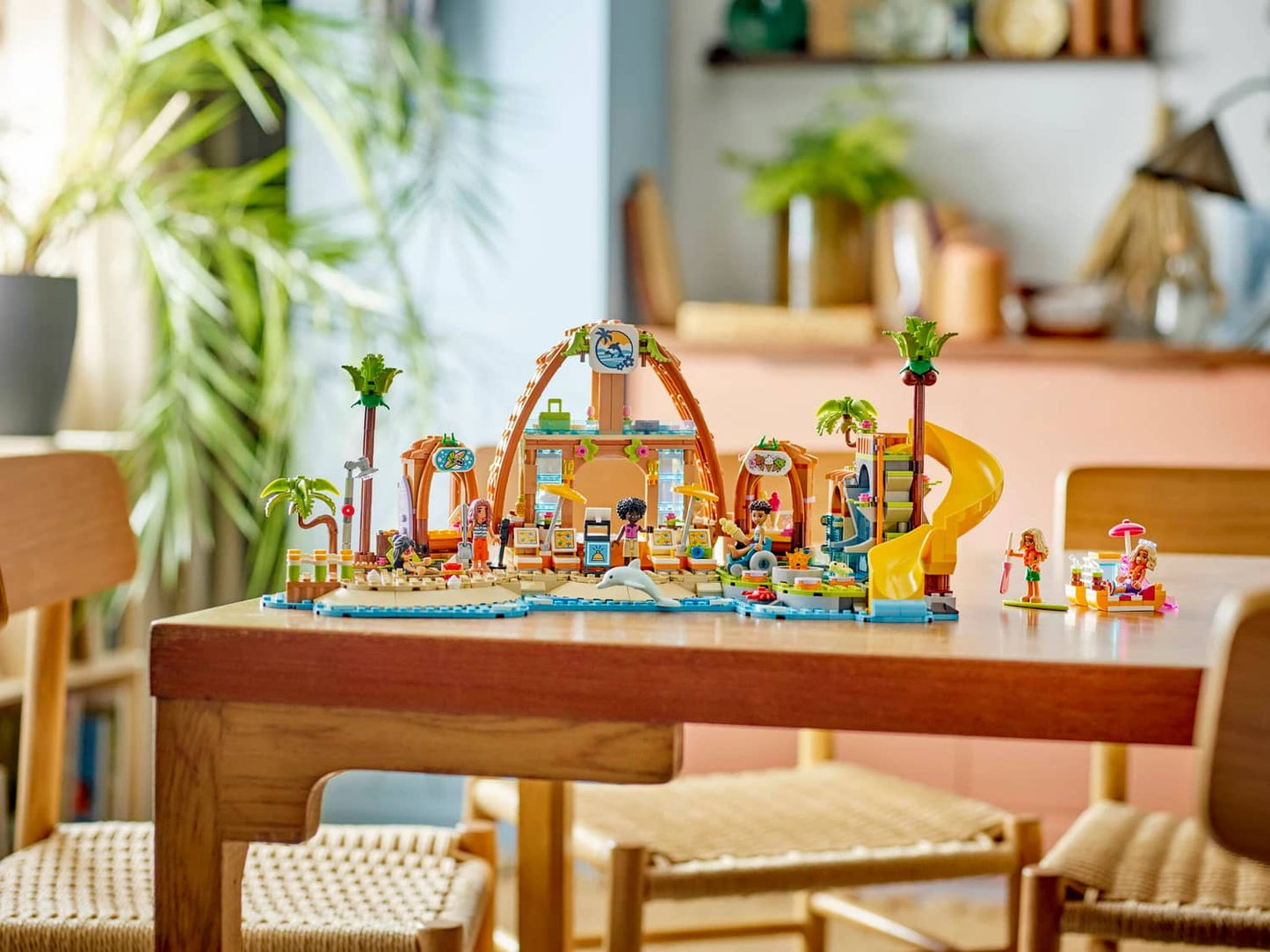 LEGO 42673 Family Vacation Beach Resort - Friends