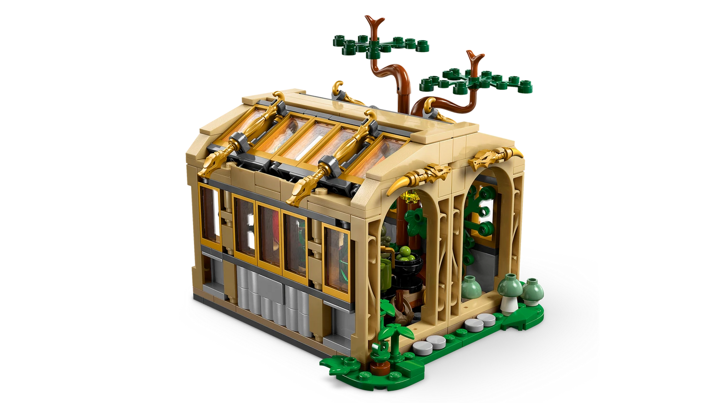 LEGO 76445 Hogwarts™ Castle: Herbology Class - Harry Potter