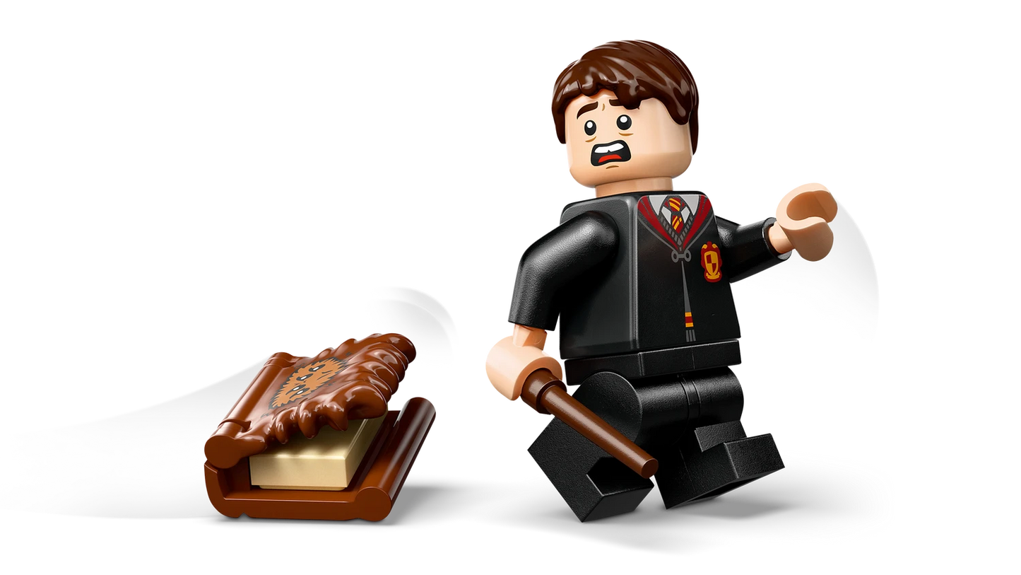 LEGO 76449 Chomping Monster Book of Monsters - Harry Potter