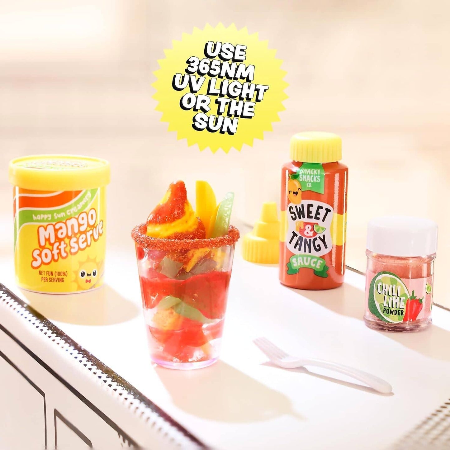 MGA's - Miniverse Make It Mini Cafe Series 4 Collectibles Blind Capsule