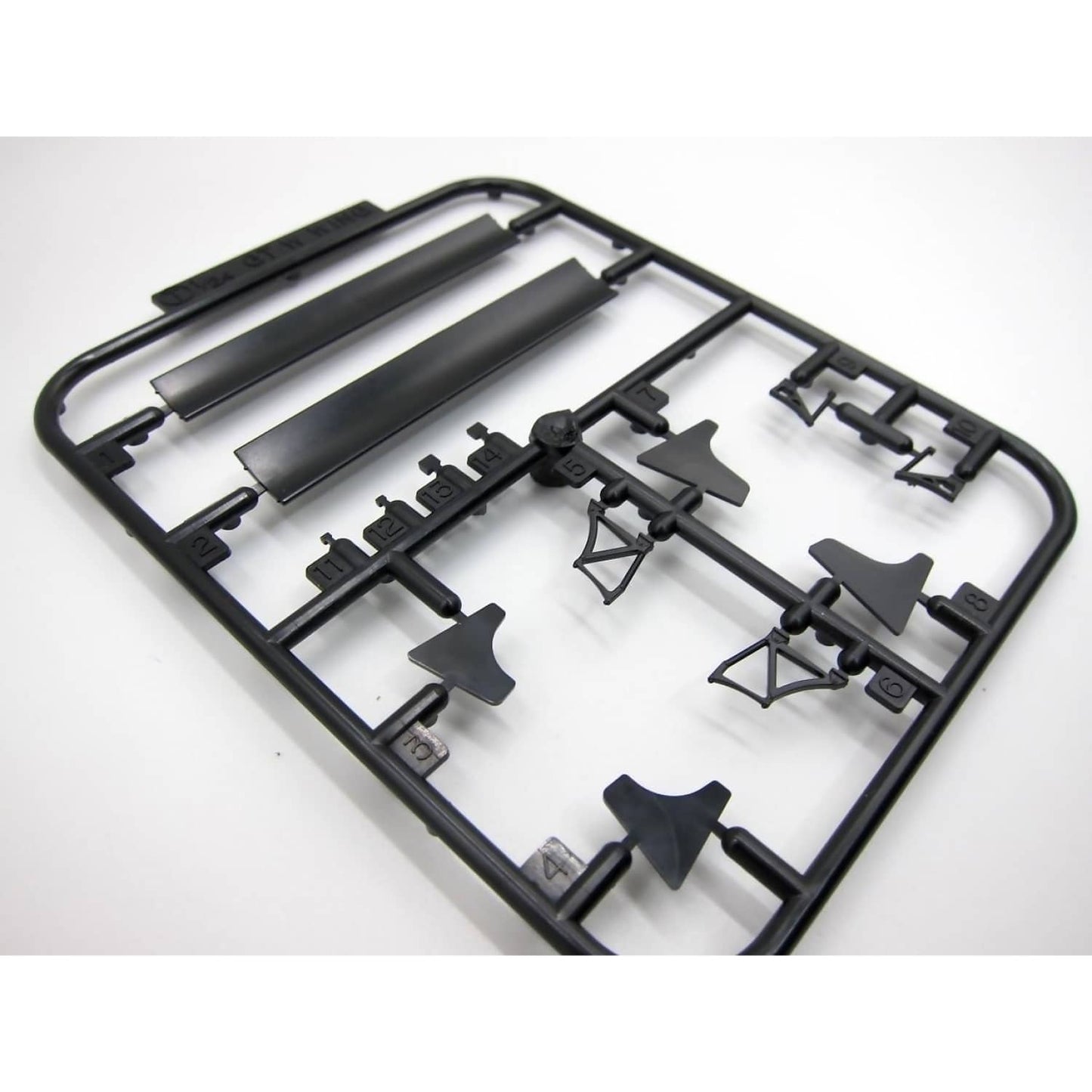 Fujimi - 1:24 Mitsubishi Lancer Evolution VIII GSR with GT-W Wing - Plastic Model Kit