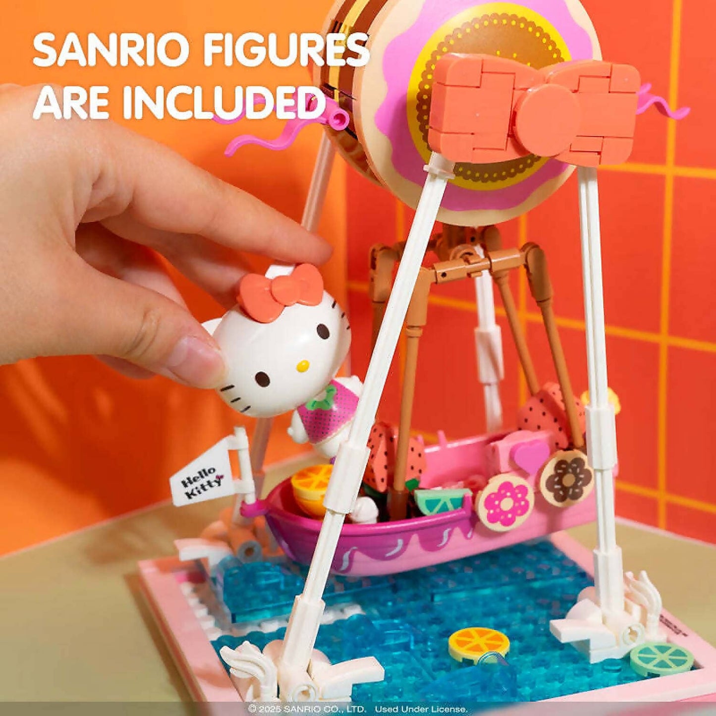Hello Kitty and Friends - YuMe Blocks Summer Wunderland - Hello Kitty Donut Ship 280 Pieces