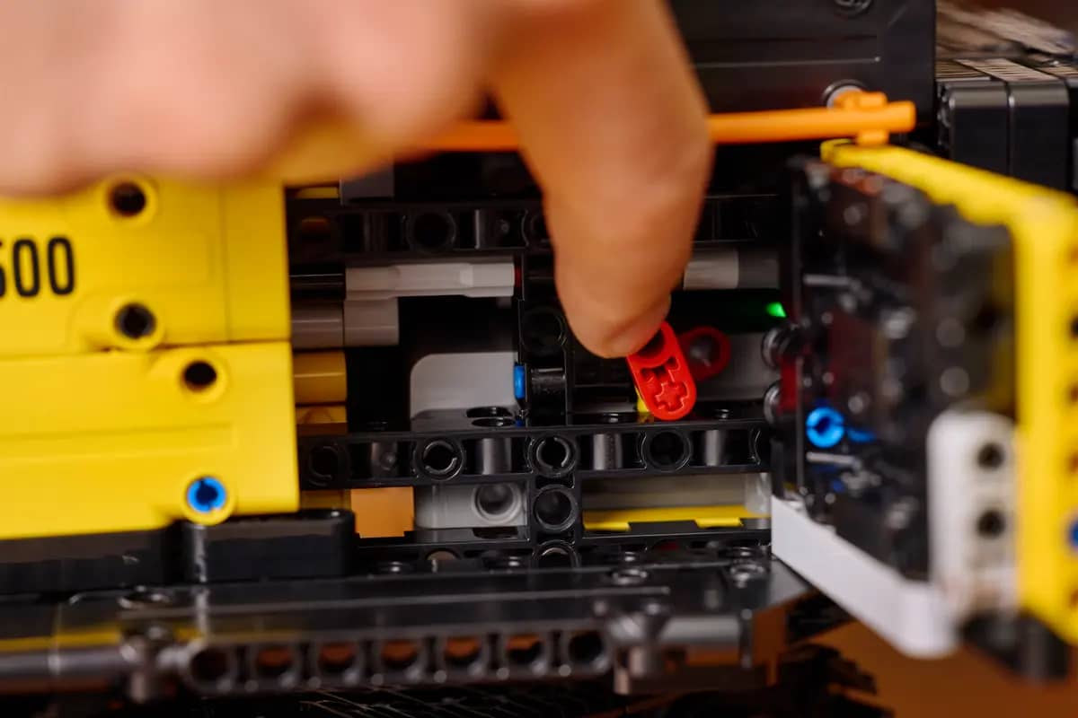 LEGO 42215 Volvo EC500 Hybrid Excavator - Technic