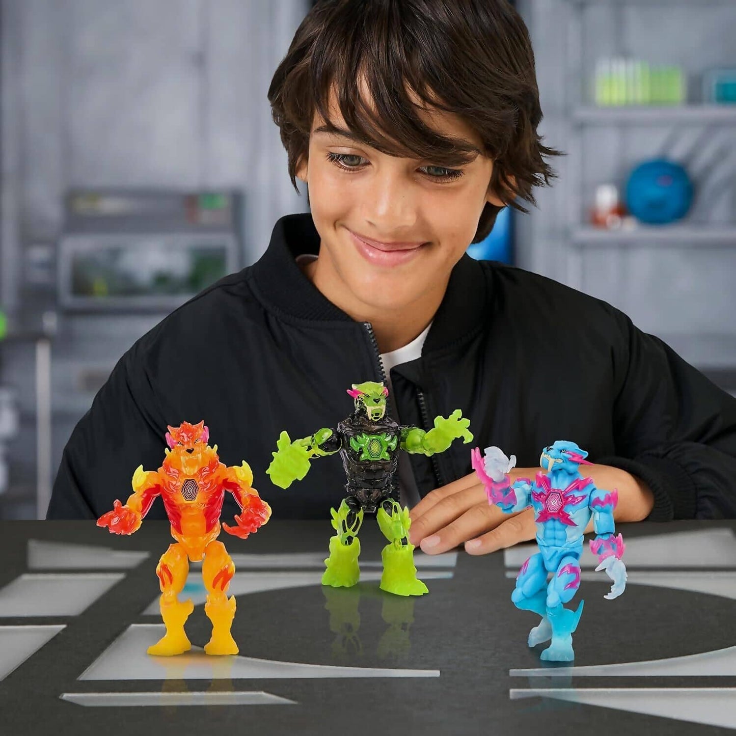 MrBeast Lab - Mutators Lightning Panther Hyper Fusion Series Action Figure