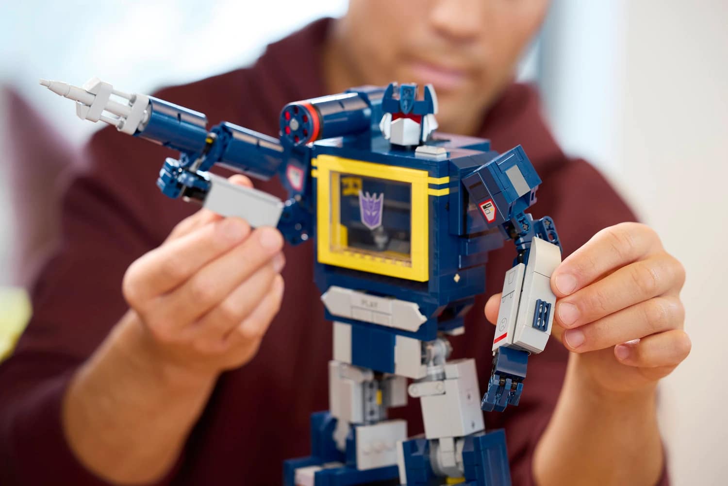 LEGO 10358 Transformers: Soundwave - ICONS