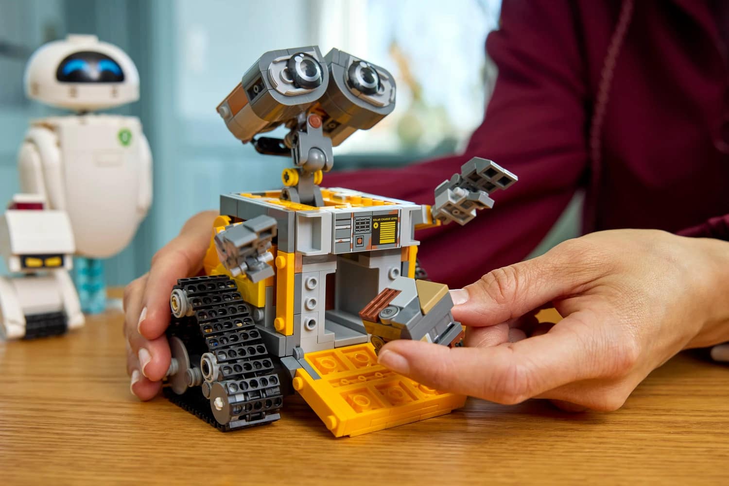 LEGO 43279 WALL-E and EVE - Disney