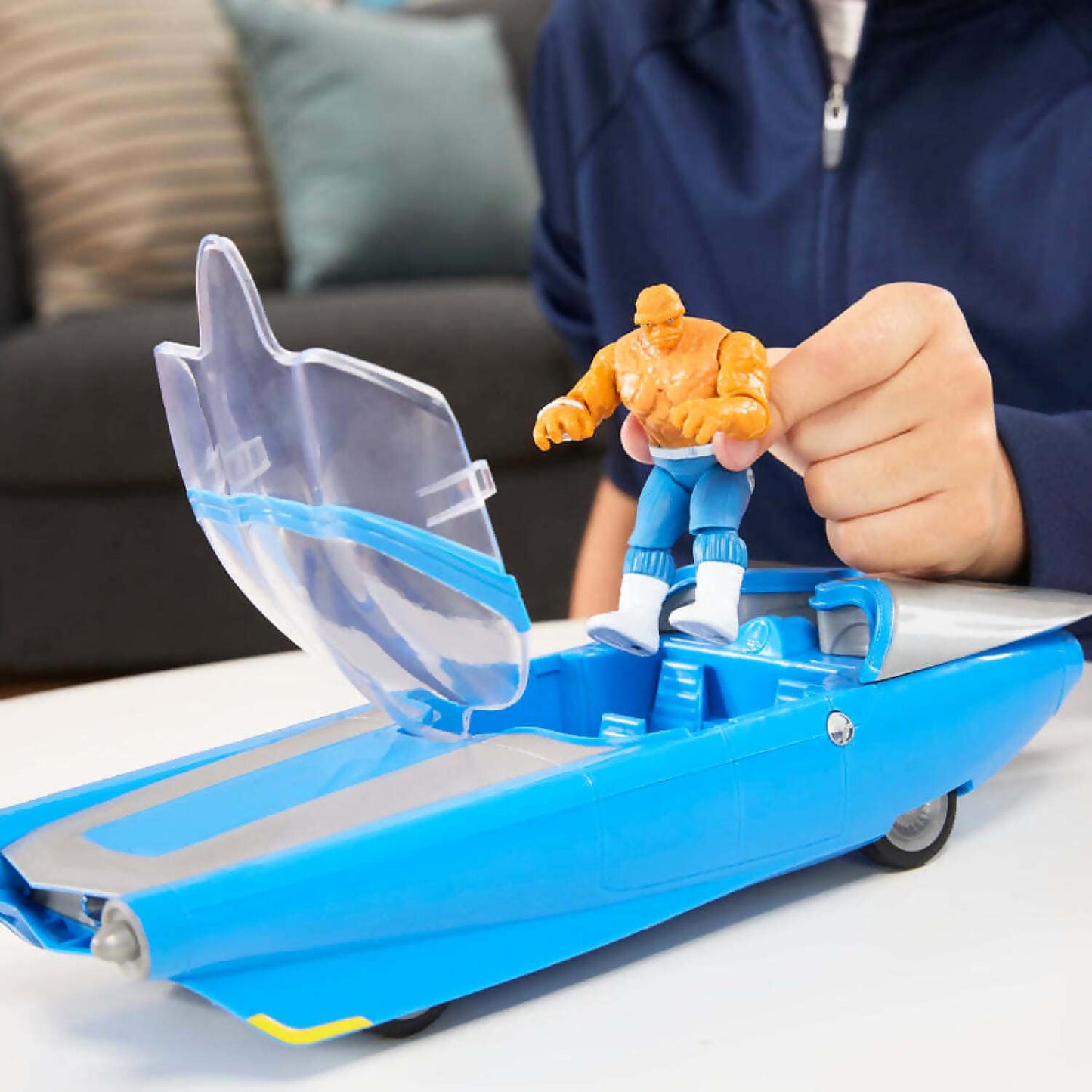 Marvel Studios - The Fantastic Four: First Steps Hover & Cruise FantastiCar with The Thing Action Figure