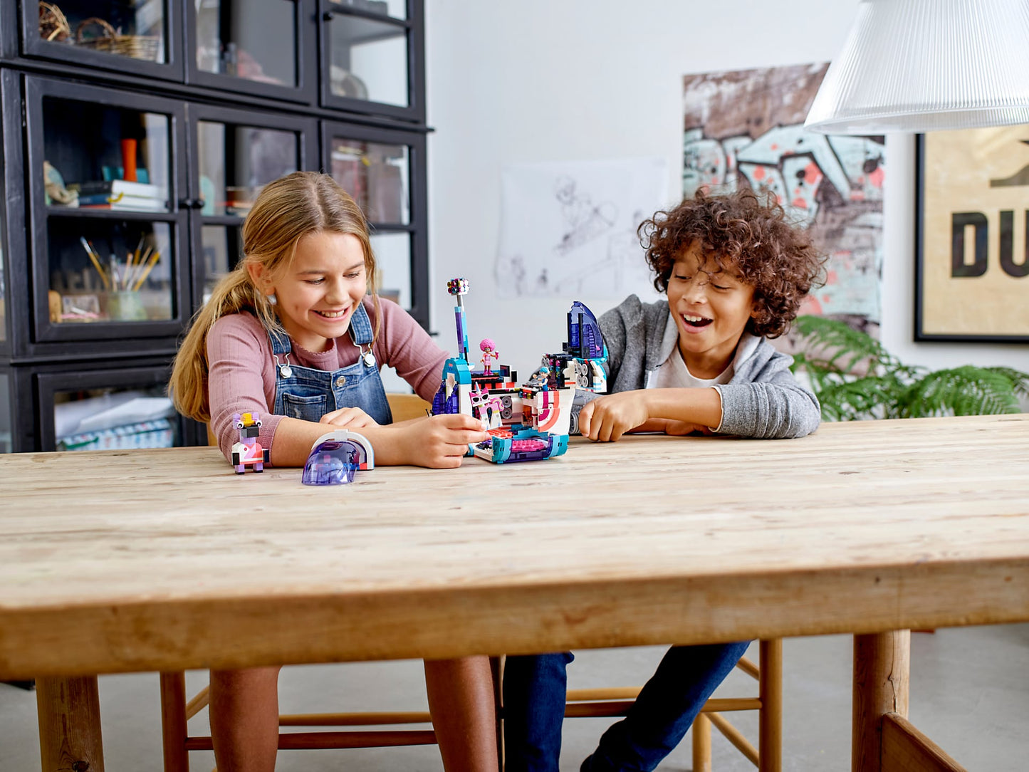 LEGO 70828 Pop-Up Party Bus - THE LEGO MOVIE 2