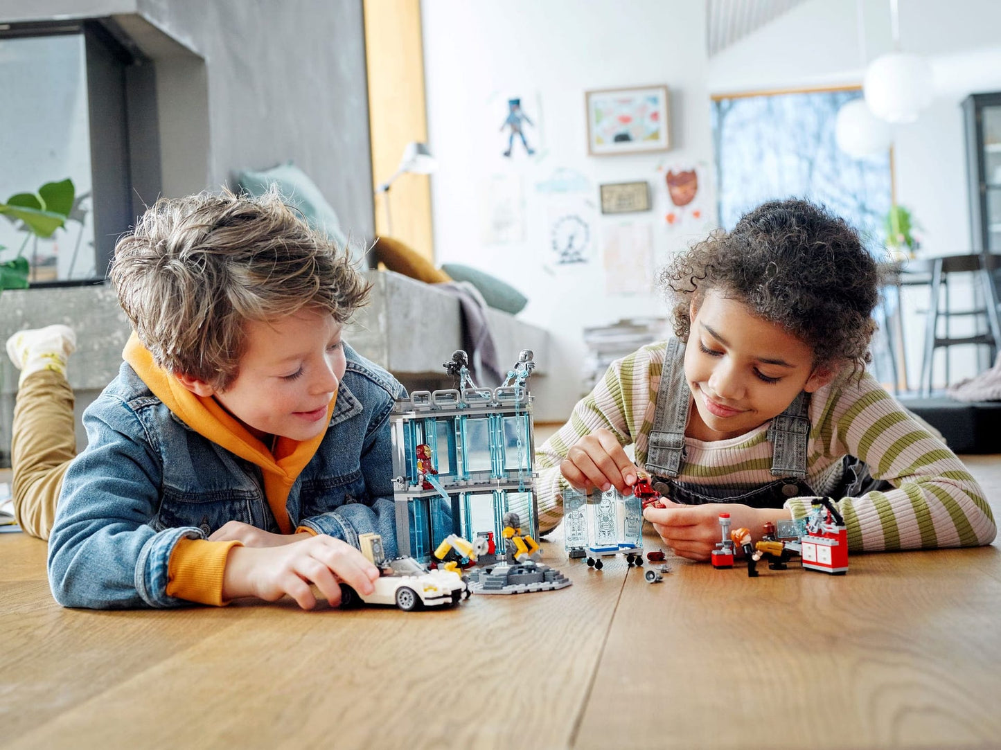 LEGO 76216 Iron Man Armoury - Marvel Super Heroes