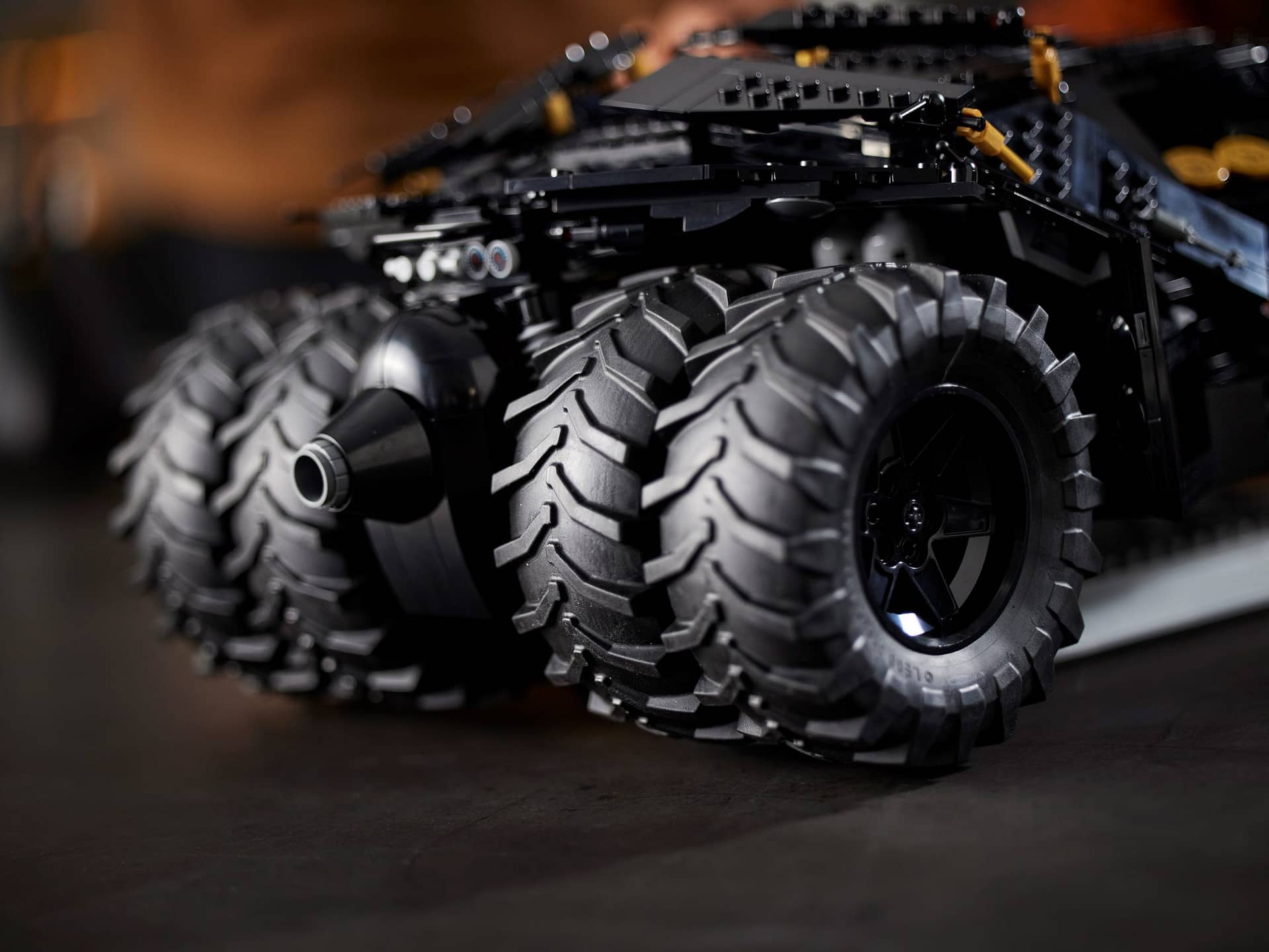 LEGO 76240 DC Batman Batmobile Tumbler - DC Super Heroes