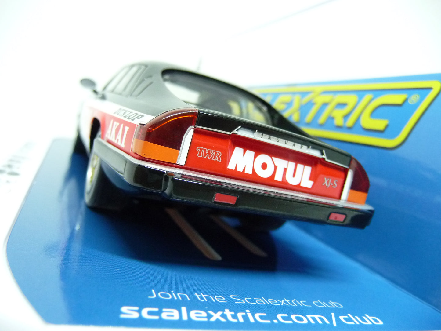 Scalextric C4261 Jaguar XJS - SPA 24hrs 1982 - WALKINSHAW NICHOLSON & PERCY