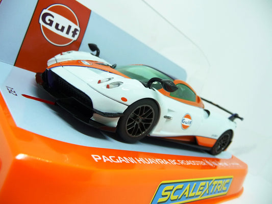 Scalextric C4335 Pagani Huayra Bc Roadster - Gulf Edition