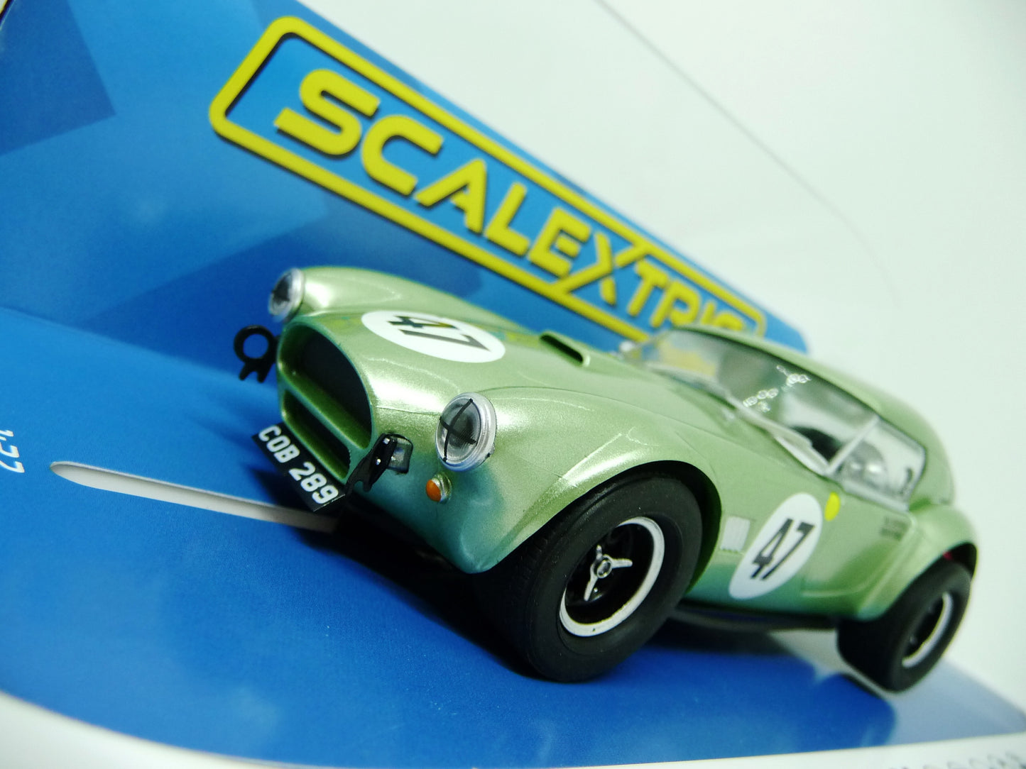 Scalextric C4338 Shelby Cobra 289 - Cob289 - Bill Shepherd