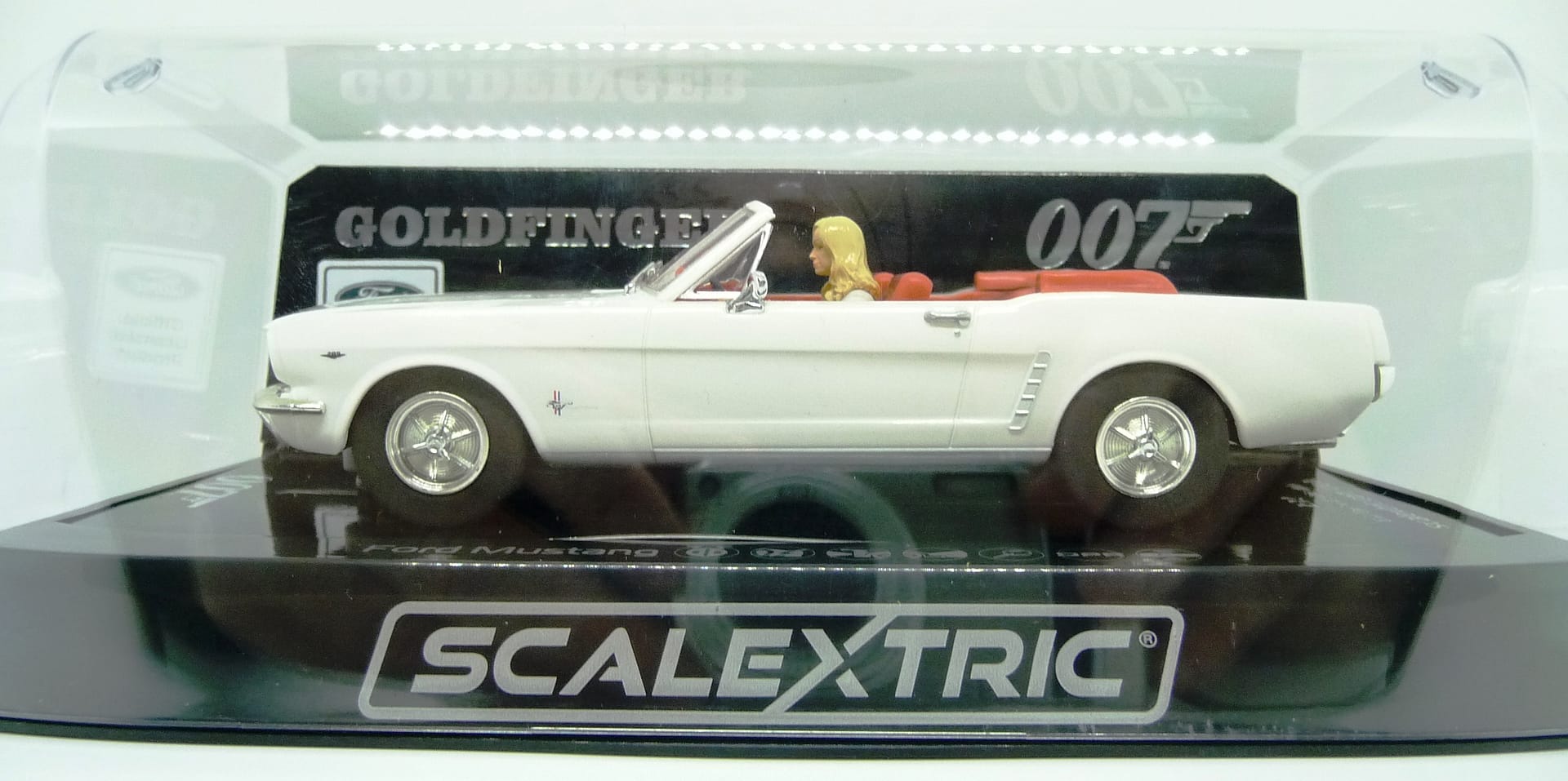 Scalextric - C4404 James Bond Ford Mustang - Goldfinger