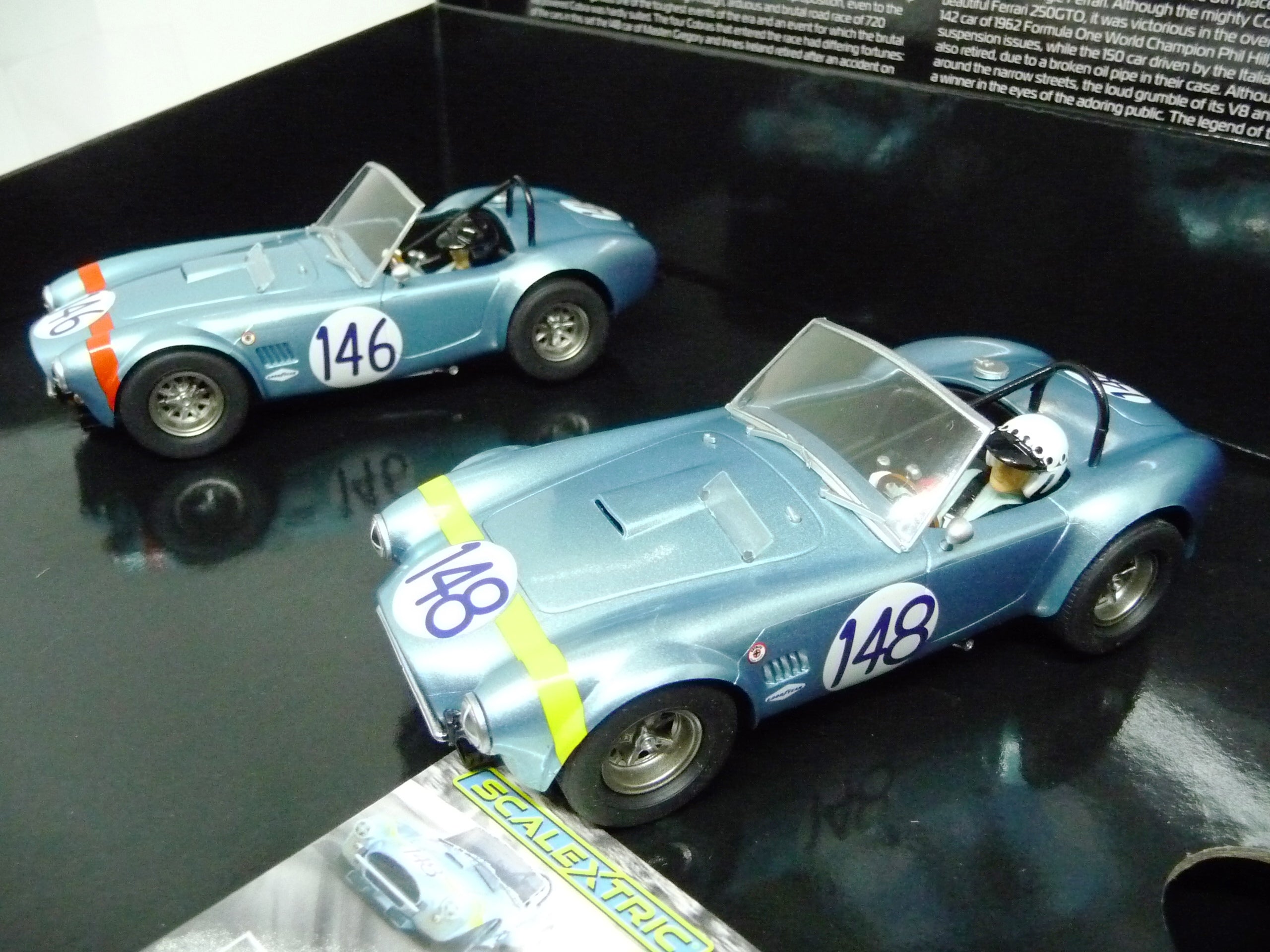 Scalextric - C4305a Shelby Cobra 289-1964