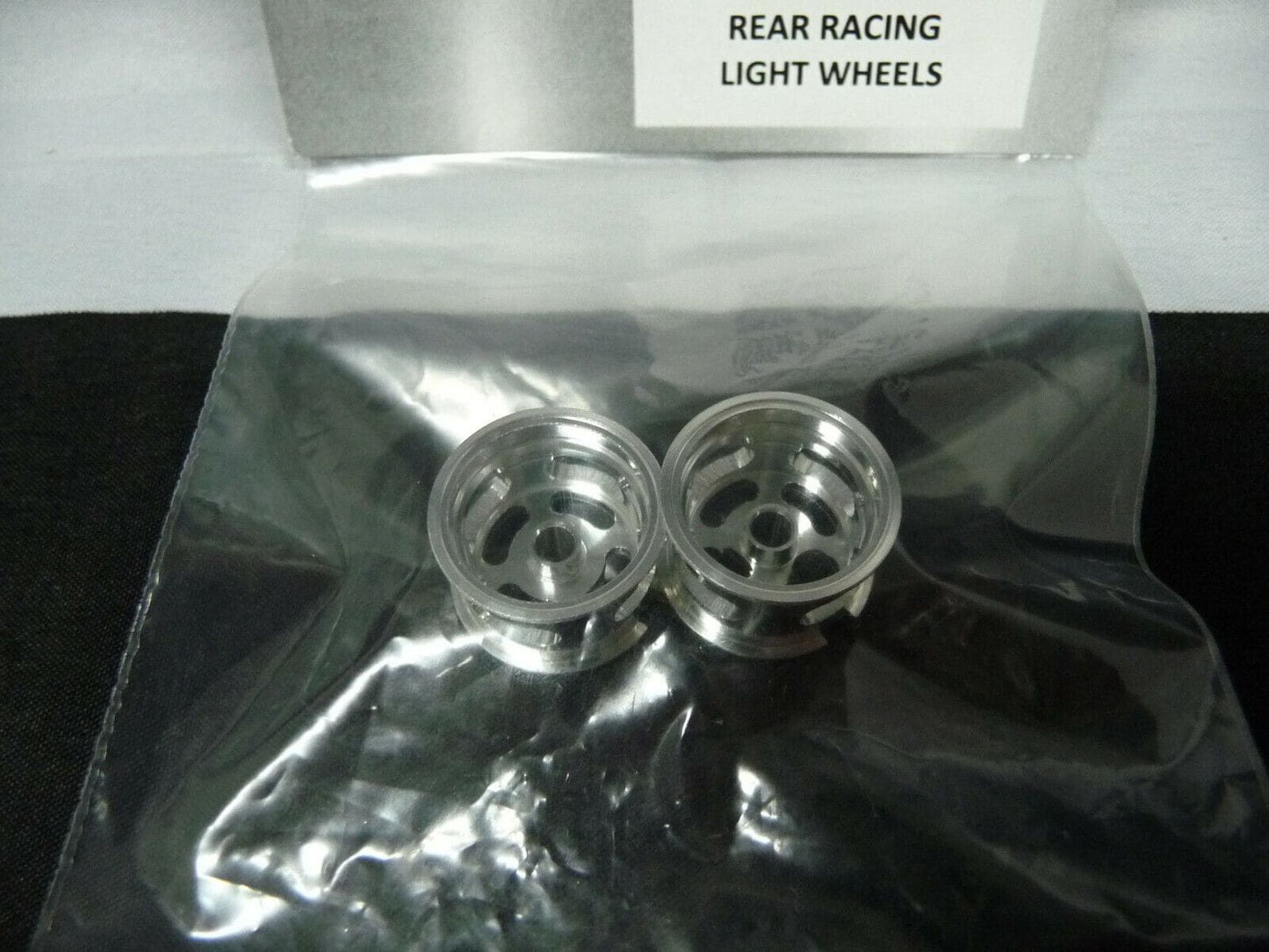 RevoSlot RS-215 RevoSlot Rear Racing Light Wheels