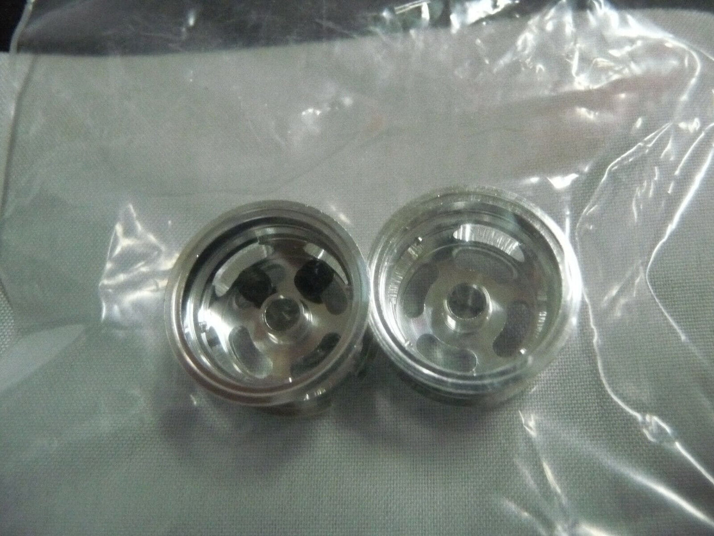 RevoSlot RS-215 RevoSlot Rear Racing Light Wheels