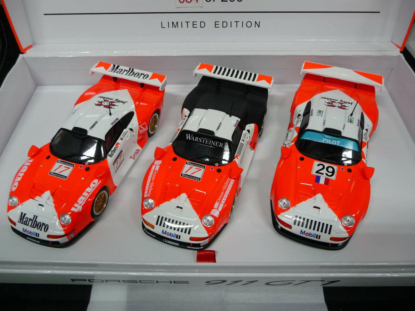 Revoslot RS0092 Porsche 911 GT1 3 Car Pack JB Racing suit Scaletric/Carrera