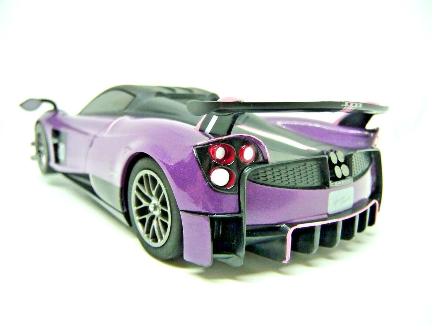 Scalextric C4248 1:32 PAGANI HUAYRA ROADSTER DRAGO VIOLA Slot Car Suit Carrera