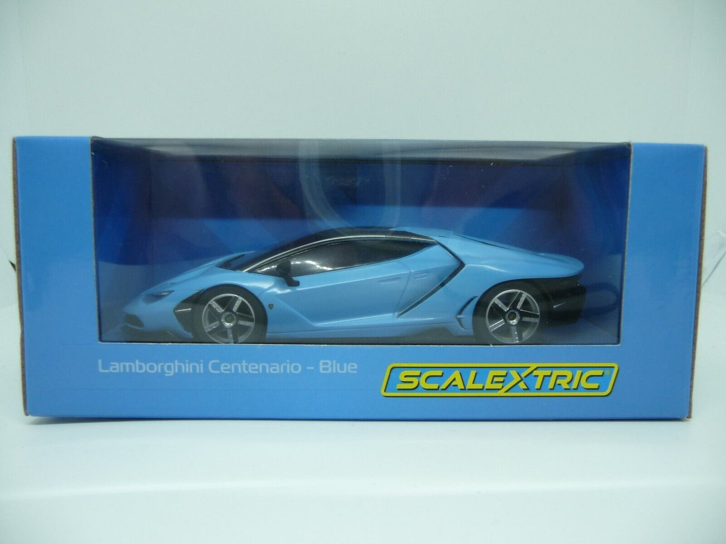 Scalextric C4312 1:32 Lamborghini Centenario BLUE Slot Car Suit Carrera