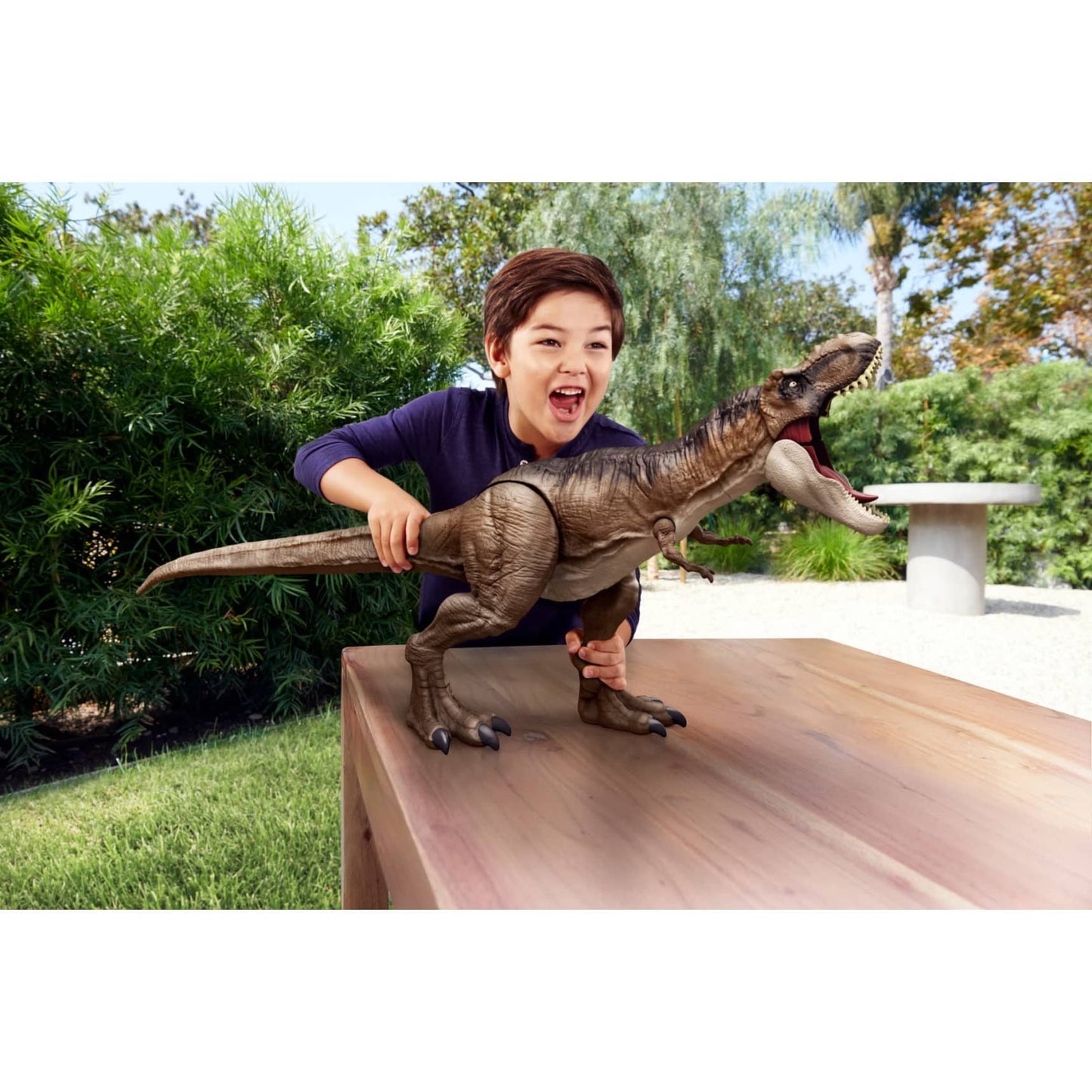 Jurassic World Super Colossal Tyrannosaurus Rex Dinosaur Figure