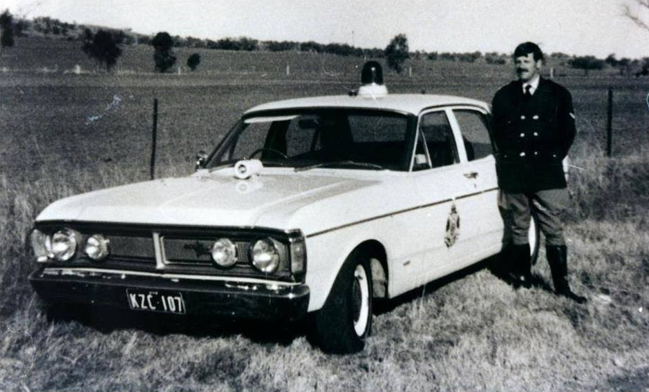 Scalextric - C4365 Ford XY Falcon Police Car