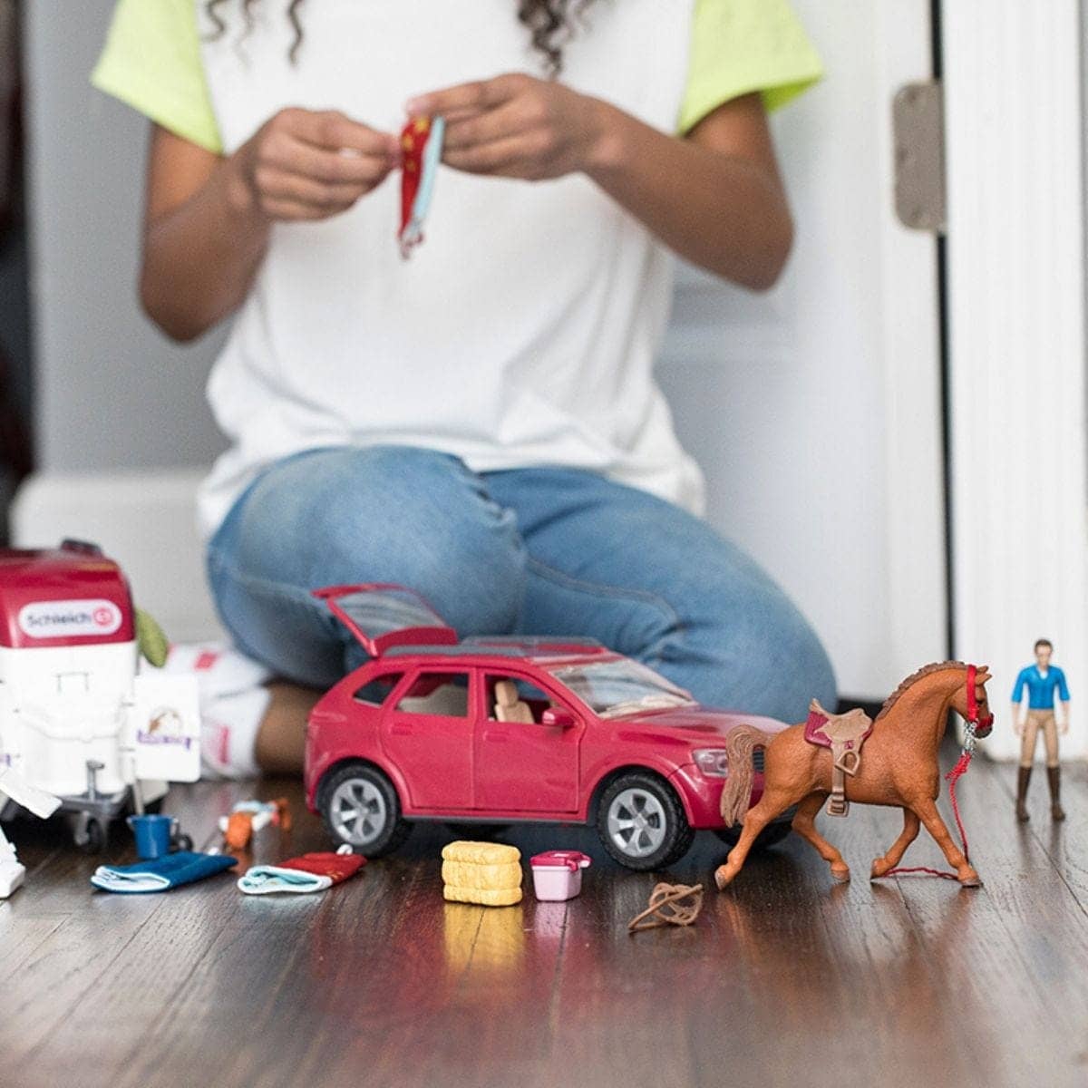 Schleich - Horse Adventures With Car And Trailer Animal Figurine Playset