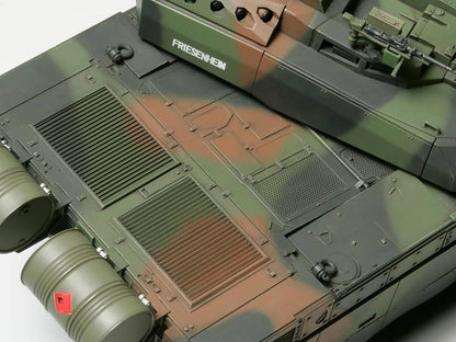Tamiya -  French Main Battle Tank Leclerc Series 2 Scale 1:35