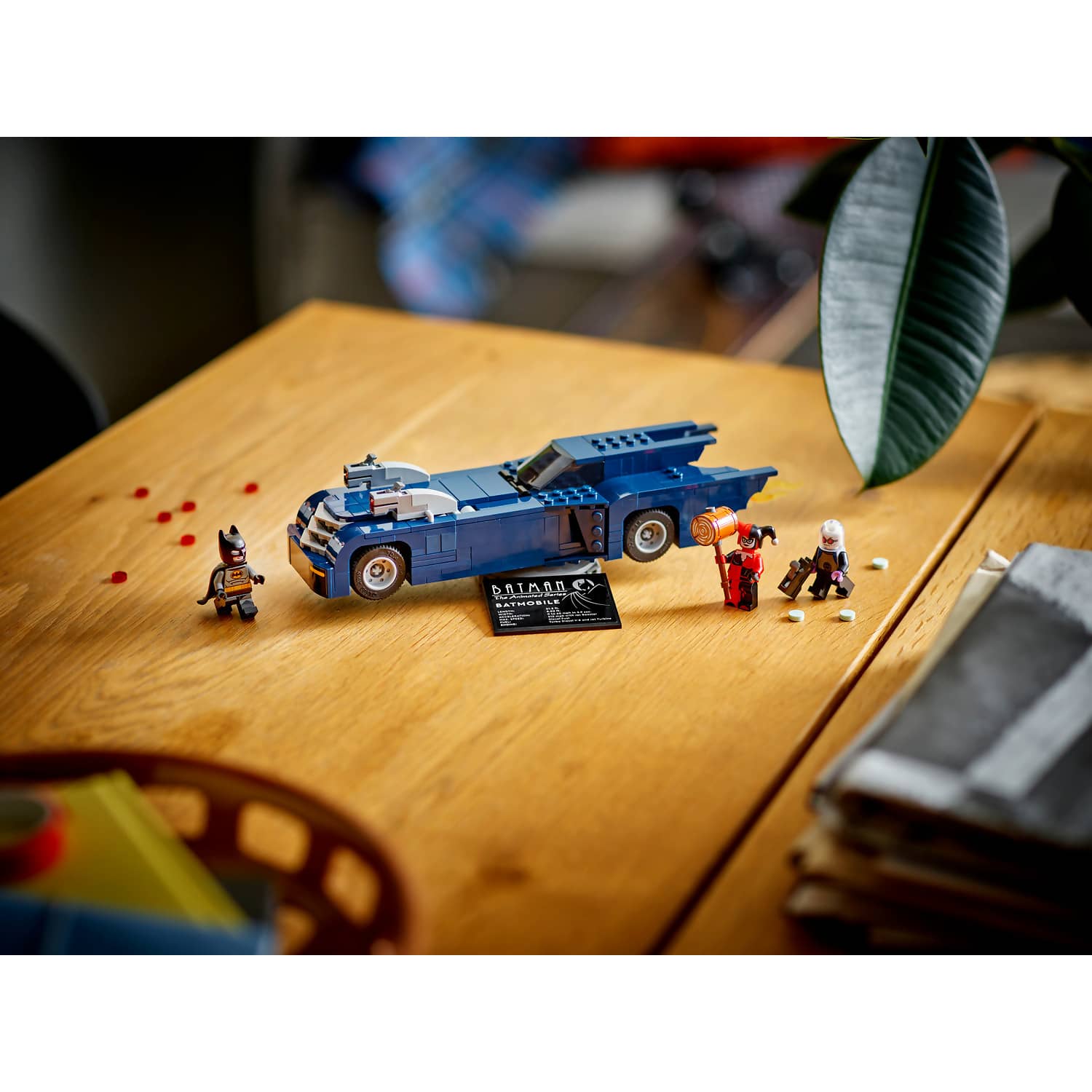 LEGO 76274 Batman with the Batmobile vs. Harley Quinn and Mr. Freeze - DC Super Heroes